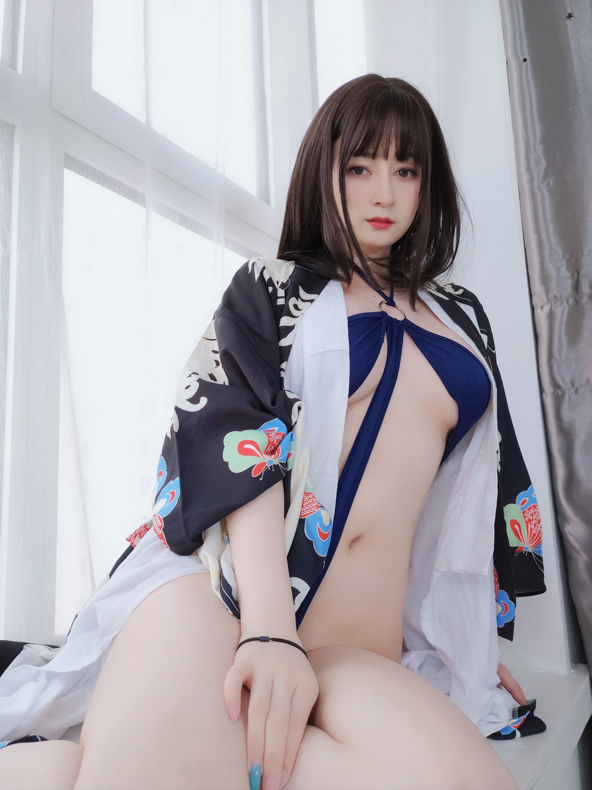 xgyw.top_Coser小姐姐白银和服下的秘密主题私房性感和服半撩露情趣内裤撩人诱惑写真64P