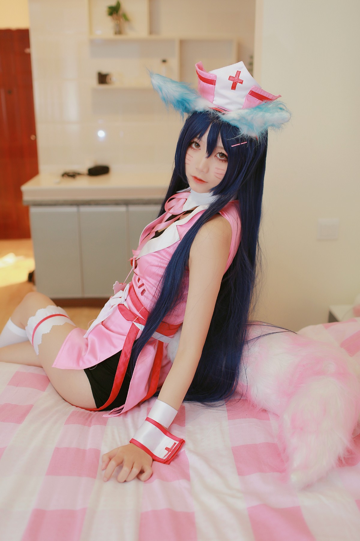 xgyw.top_清纯少女五更百鬼阿狸护士服主题私房性感护士装配白丝腿袜秀美腿诱惑写真37P