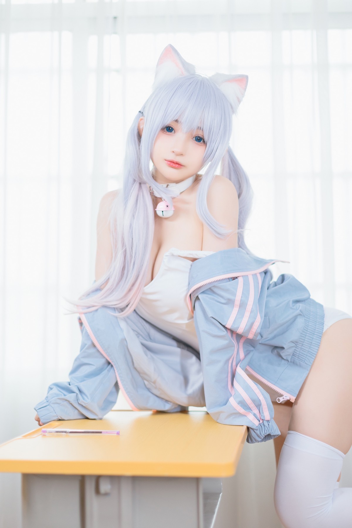 xgyw.top_网络美女桜井宁宁宁宁喵主题私房半脱运动外套露低胸吊带秀丰满身材诱惑写真49P