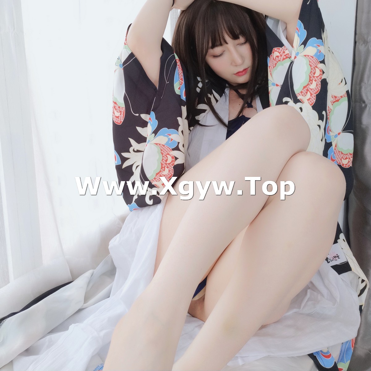 xgyw.top_Coser小姐姐白银和服下的秘密主题私房性感和服半撩露情趣内裤撩人诱惑写真64P