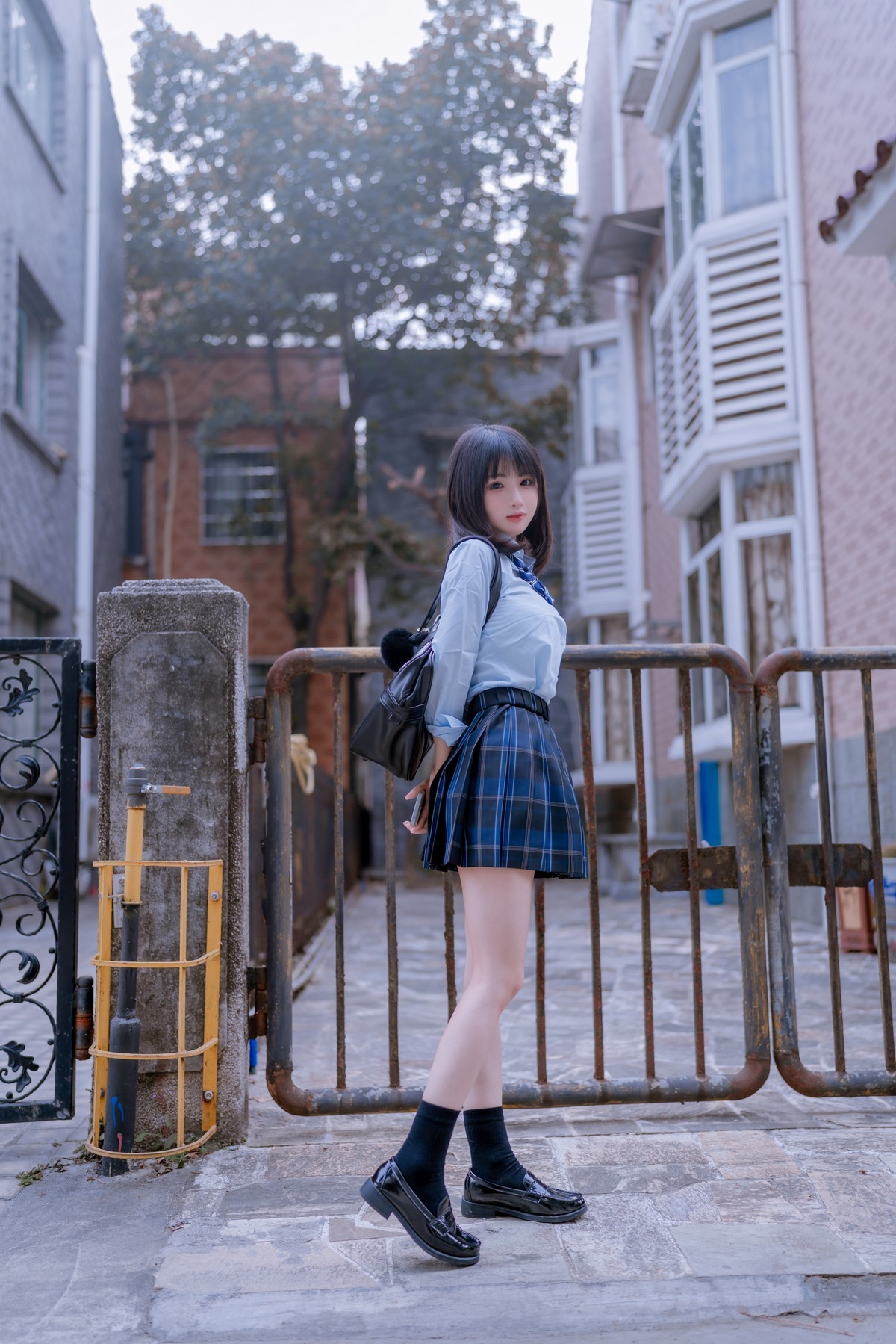 xgyw.top_网络美女桜井宁宁JK之居家主题私房床上半脱露性感白色蕾丝内衣丰满诱惑写真66P