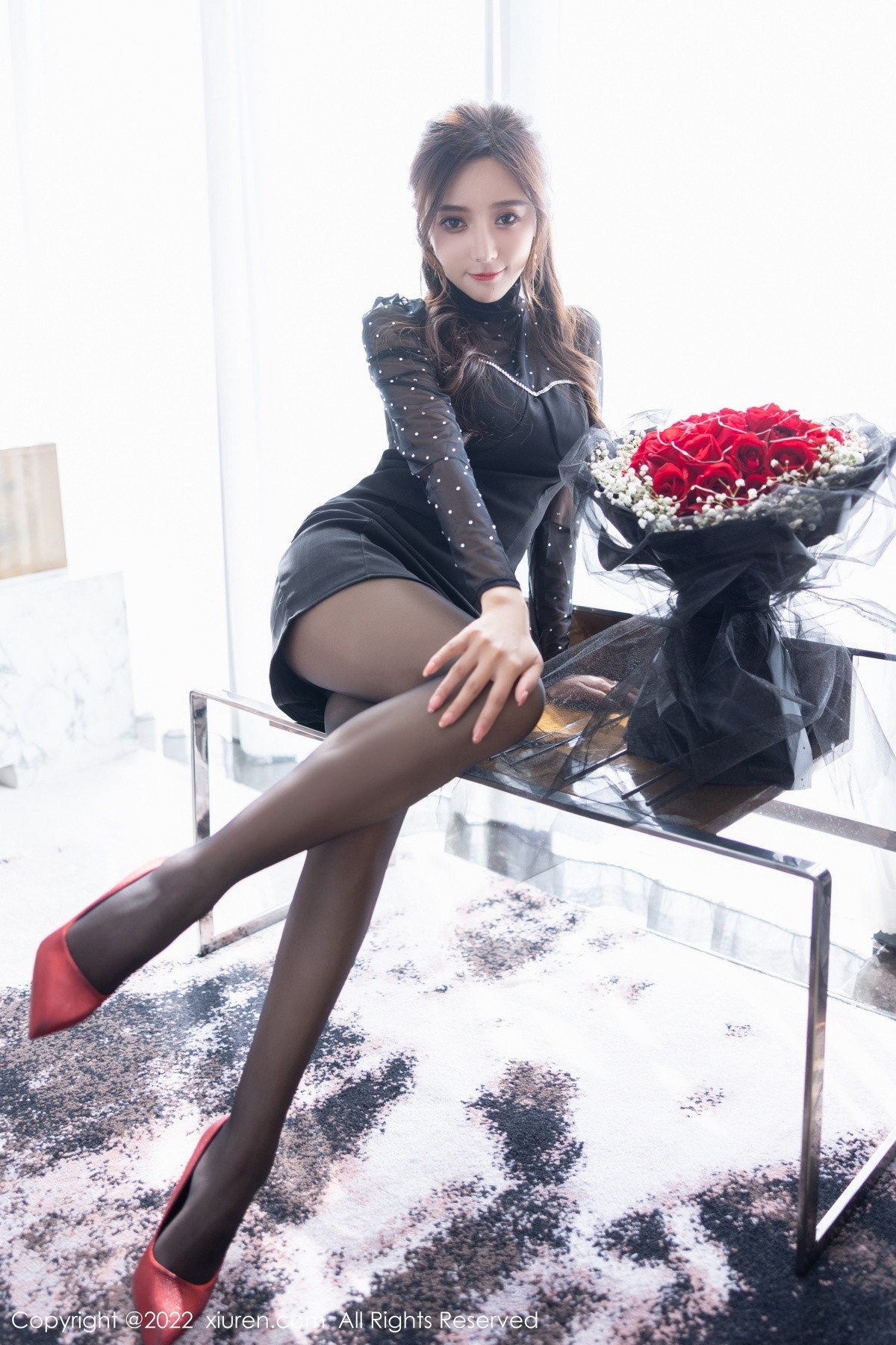 xgyw.top_XiuRen第4574期_女神王馨瑶yanni室内场景黑色轻透服饰 红色情趣内衣诱惑写真64P