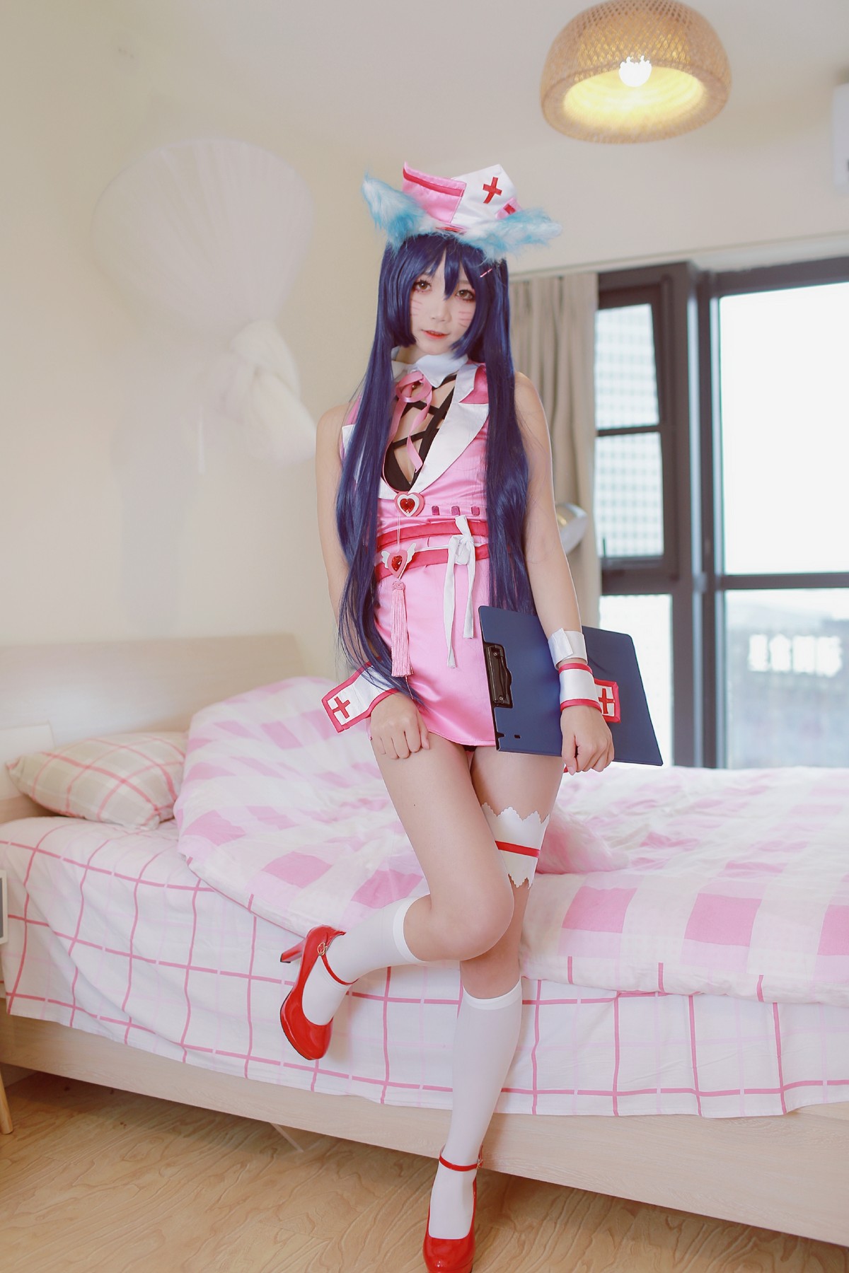 xgyw.top_清纯少女五更百鬼阿狸护士服主题私房性感护士装配白丝腿袜秀美腿诱惑写真37P