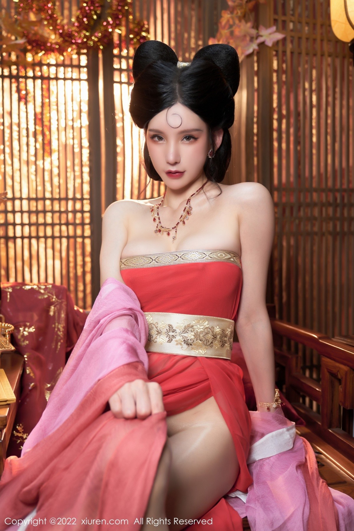xgyw.top_XiuRen第4575期_女神周于希Sally三亚旅拍妲己角色扮演古装服饰性感迷人写真74P