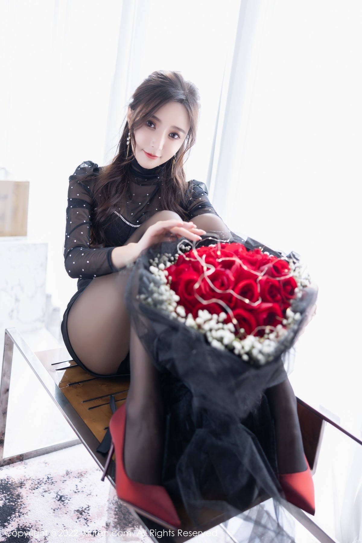 xgyw.top_XiuRen第4574期_女神王馨瑶yanni室内场景黑色轻透服饰 红色情趣内衣诱惑写真64P