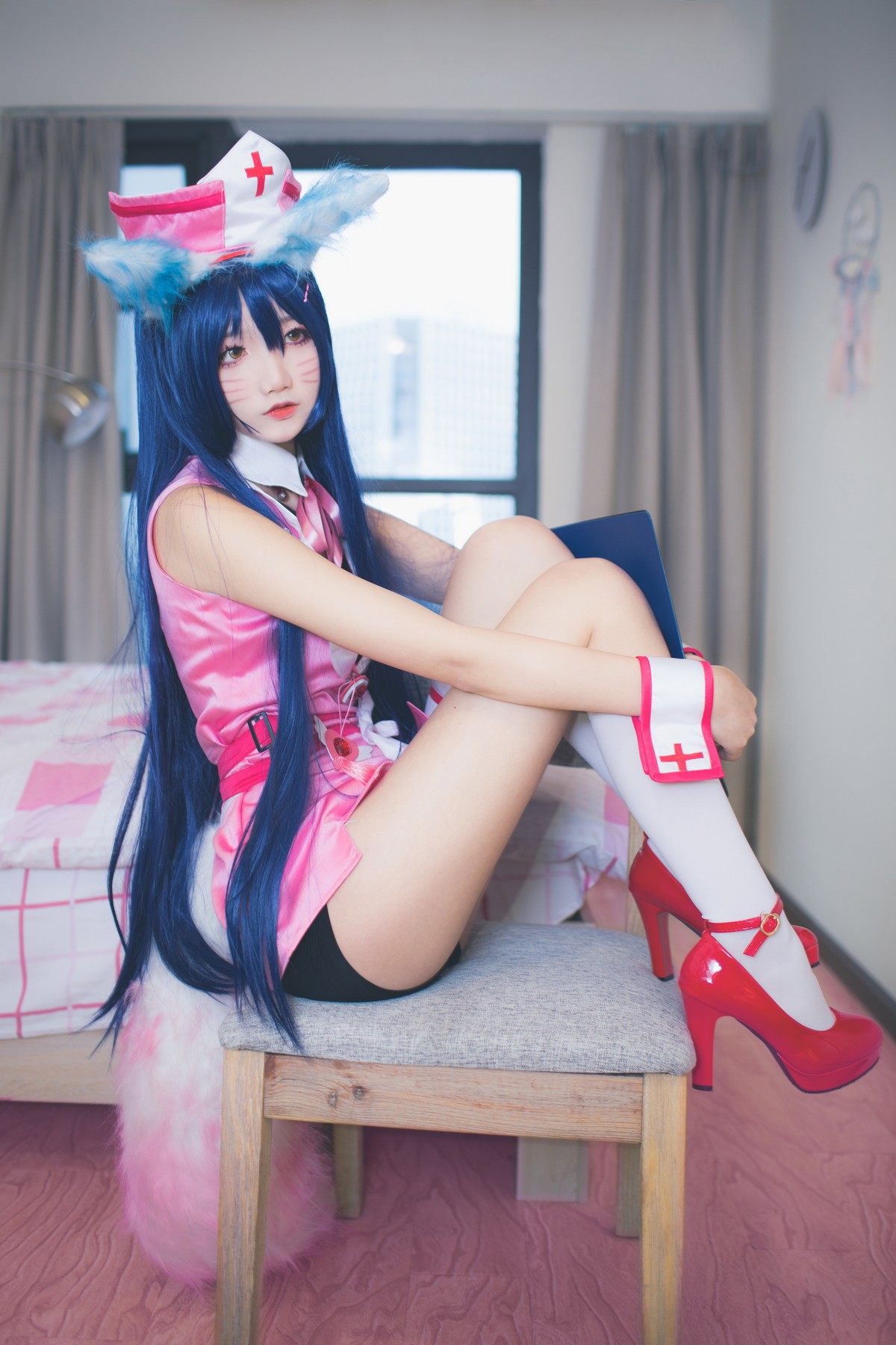 xgyw.top_清纯少女五更百鬼阿狸护士服主题私房性感护士装配白丝腿袜秀美腿诱惑写真37P