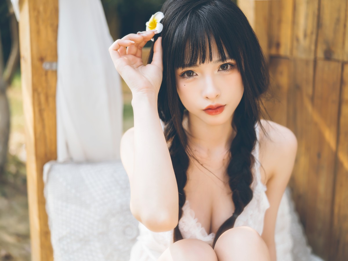 xgyw.top_性感尤物清水由乃田园蕾丝裙主题户外性感白色薄纱裙透视秀完美身材诱惑写真66P