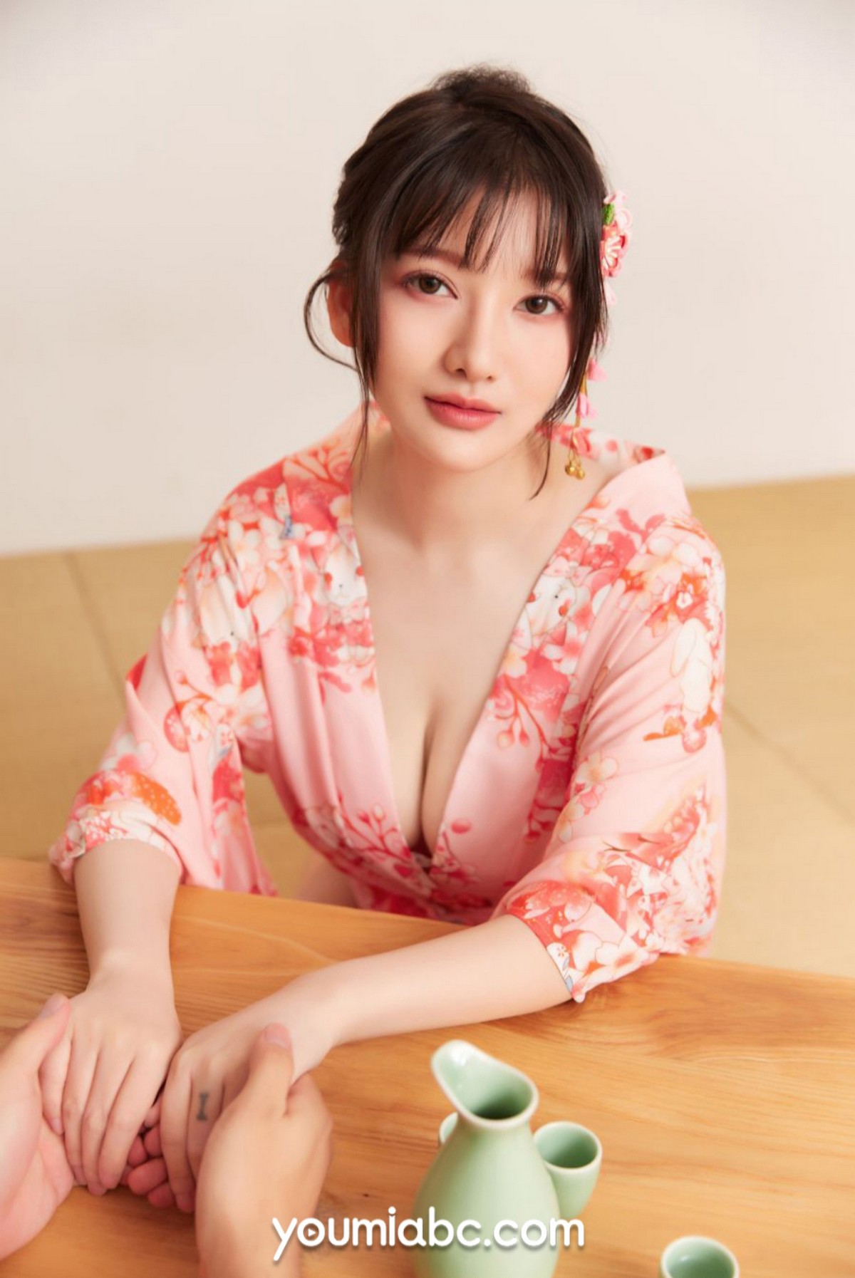 xgyw.top_[YouMi尤蜜]Vol.781_模特尹兒房间叙旧主题性感日系和服半脱秀丰满身材诱惑写真53P