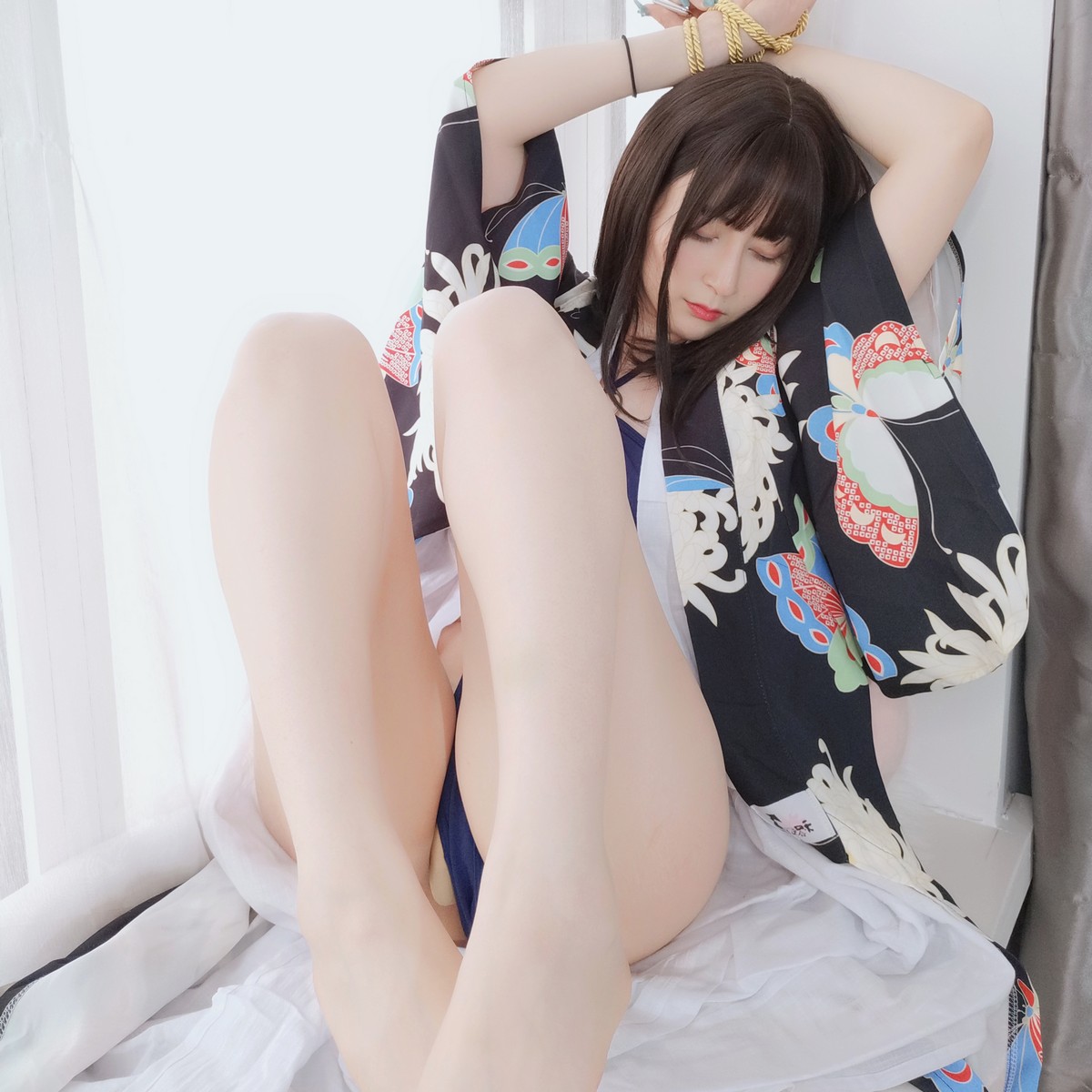 xgyw.top_Coser小姐姐白银和服下的秘密主题私房性感和服半撩露情趣内裤撩人诱惑写真64P