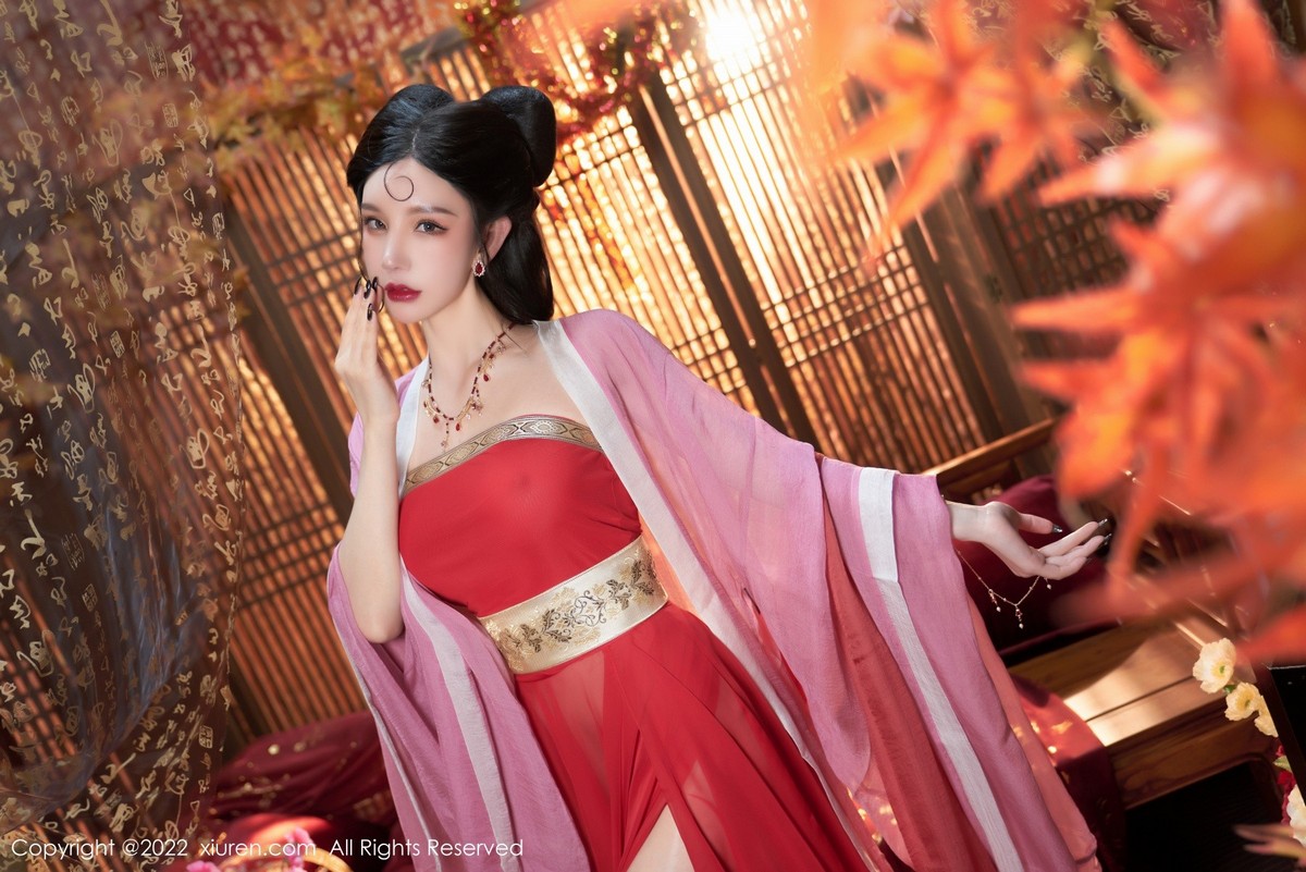 xgyw.top_XiuRen第4575期_女神周于希Sally三亚旅拍妲己角色扮演古装服饰性感迷人写真74P