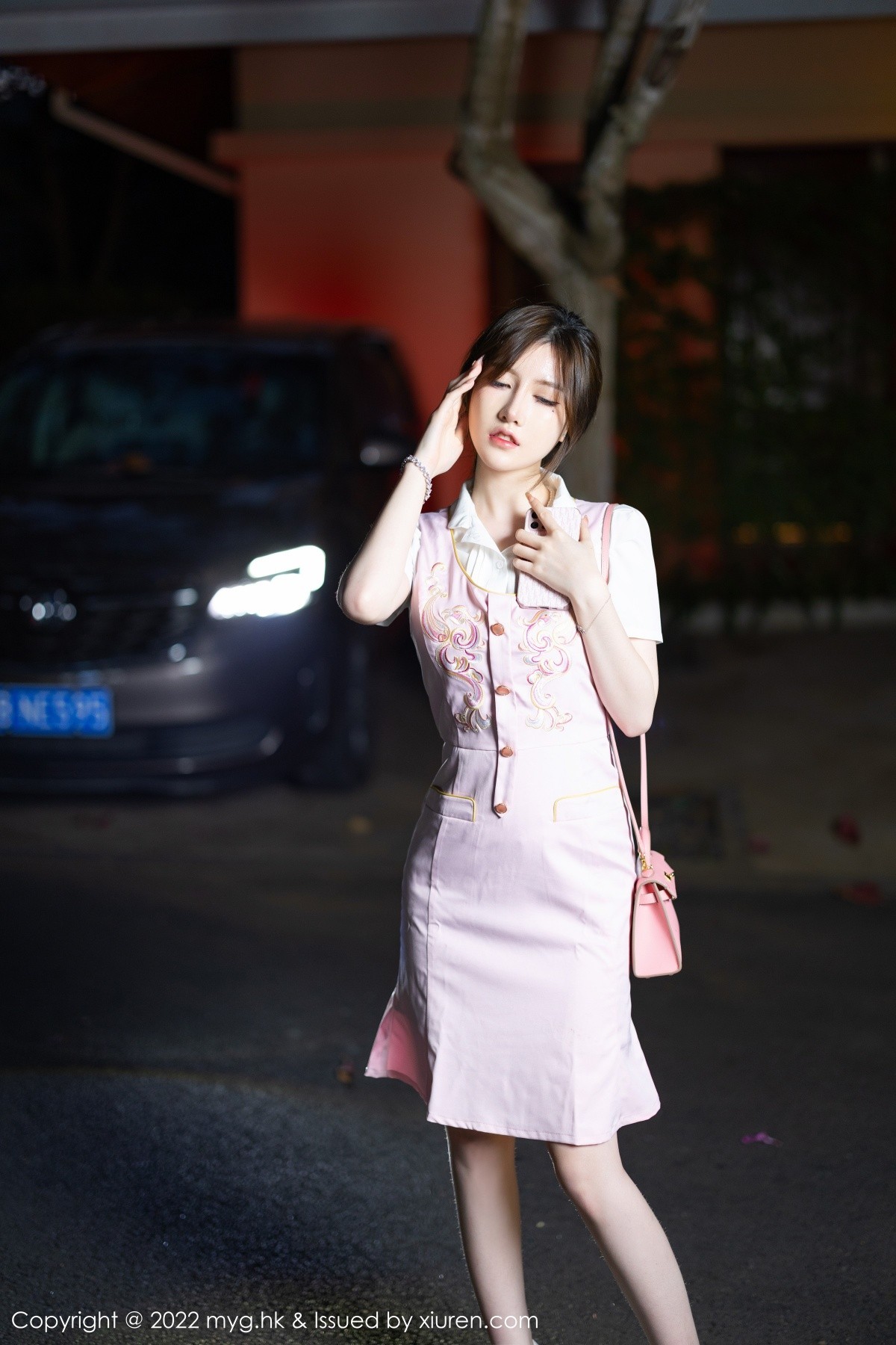 xgyw.top_[MyGirl美媛馆]Vol.626_模特美桃酱珠三角旅拍户外脱粉色连衣裙露蕾丝内衣诱惑写真112P