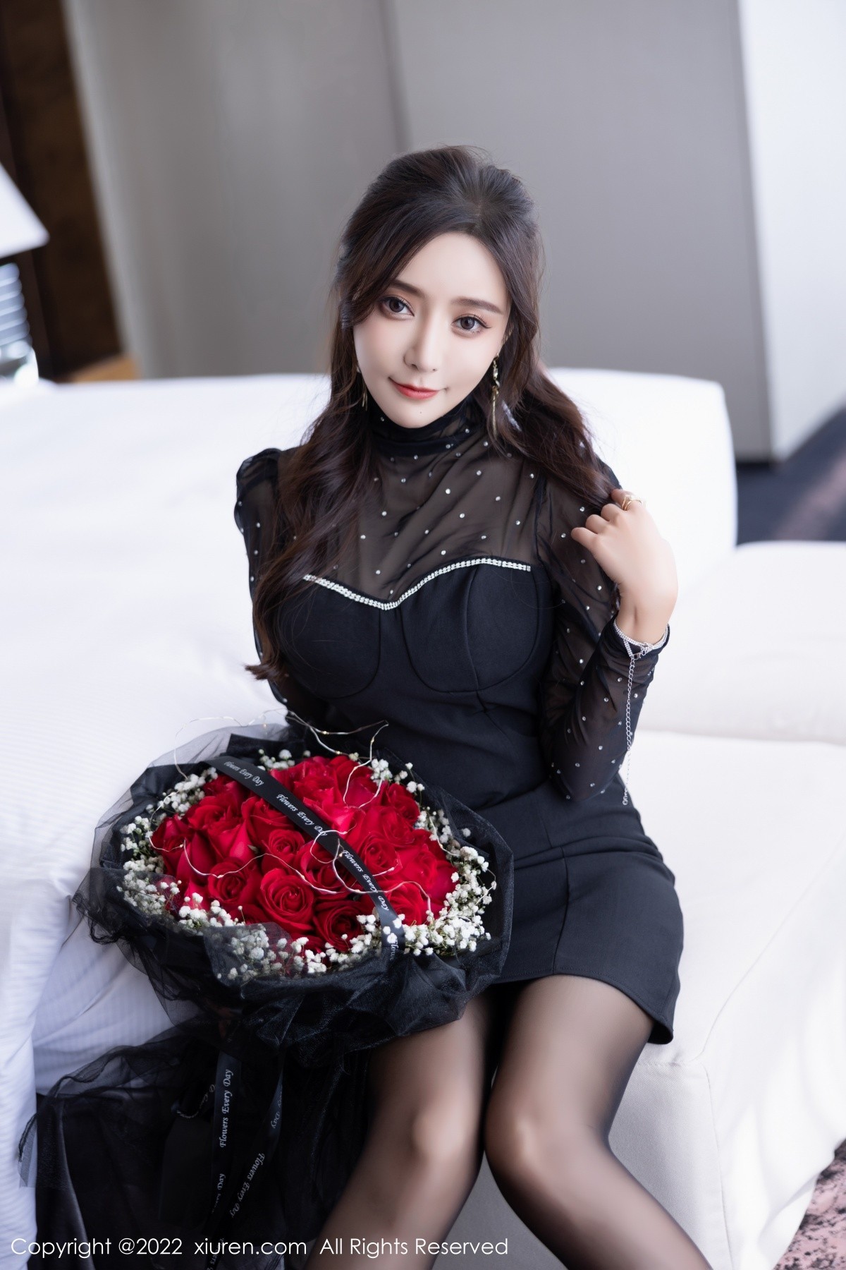 xgyw.top_XiuRen第4574期_女神王馨瑶yanni室内场景黑色轻透服饰 红色情趣内衣诱惑写真64P