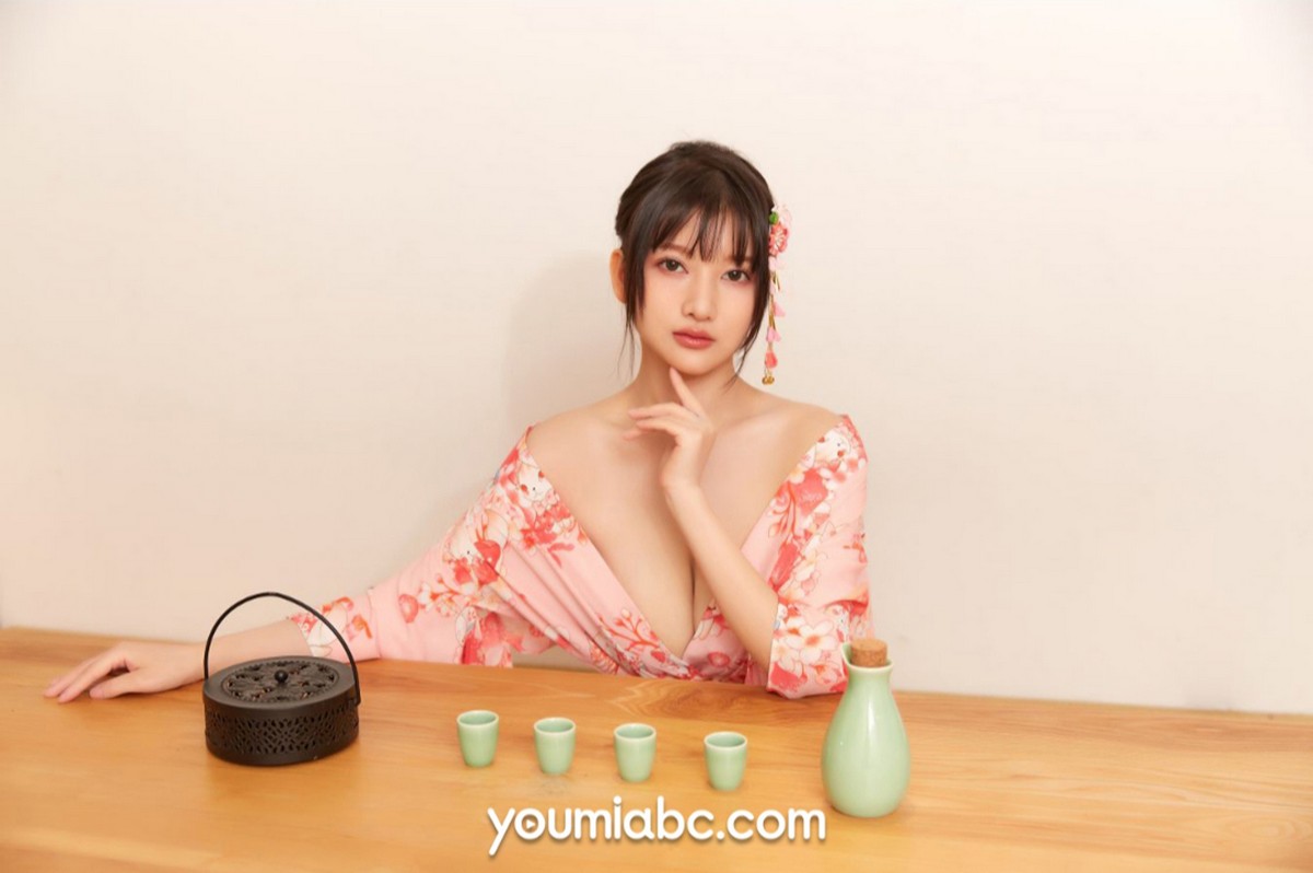 xgyw.top_[YouMi尤蜜]Vol.781_模特尹兒房间叙旧主题性感日系和服半脱秀丰满身材诱惑写真53P