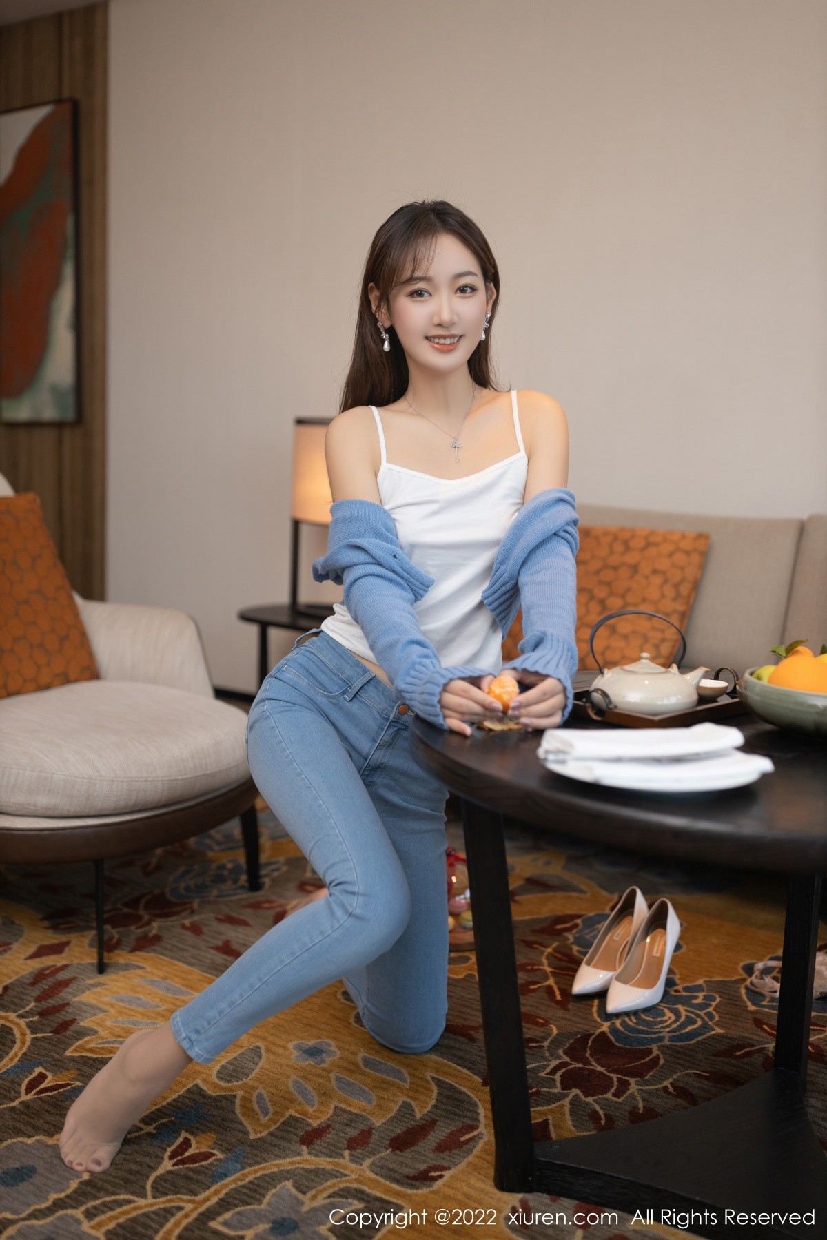 xgyw.top_XiuRen第4582期_模特唐安琪小学妹角色扮演轻透白色上衣配牛仔裤性感迷人写真73P