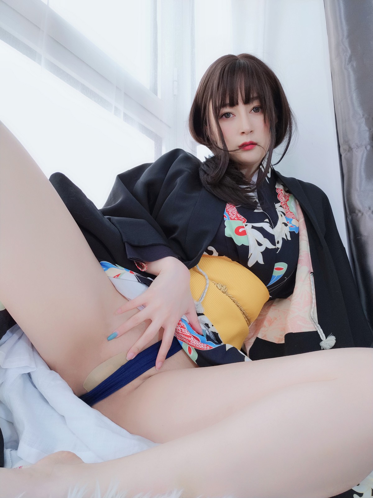 xgyw.top_Coser小姐姐白银和服下的秘密主题私房性感和服半撩露情趣内裤撩人诱惑写真64P