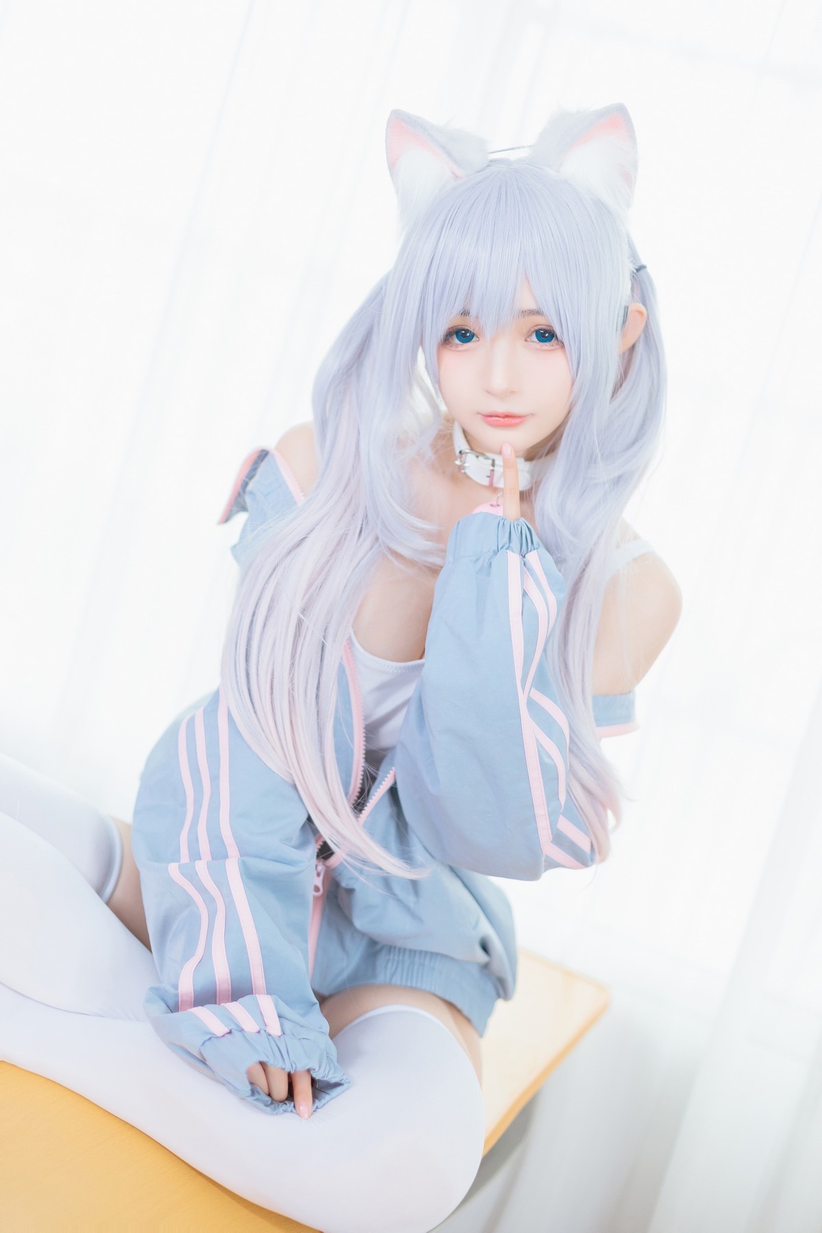 xgyw.top_网络美女桜井宁宁宁宁喵主题私房半脱运动外套露低胸吊带秀丰满身材诱惑写真49P