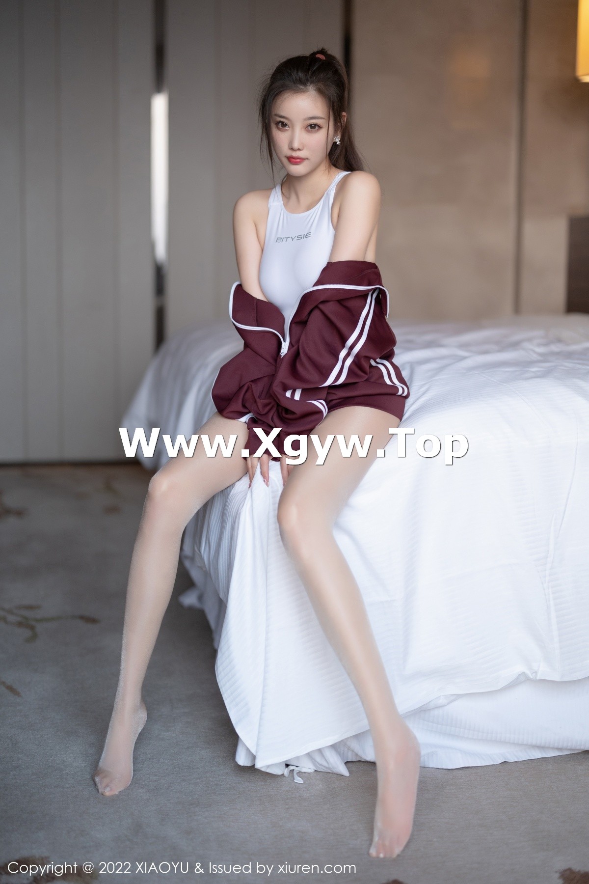 xgyw.top_[XiaoYu画语界]Vol.714_女神杨晨晨Yome脱运动服露性感白色连体衣超薄肉丝诱惑写真100P