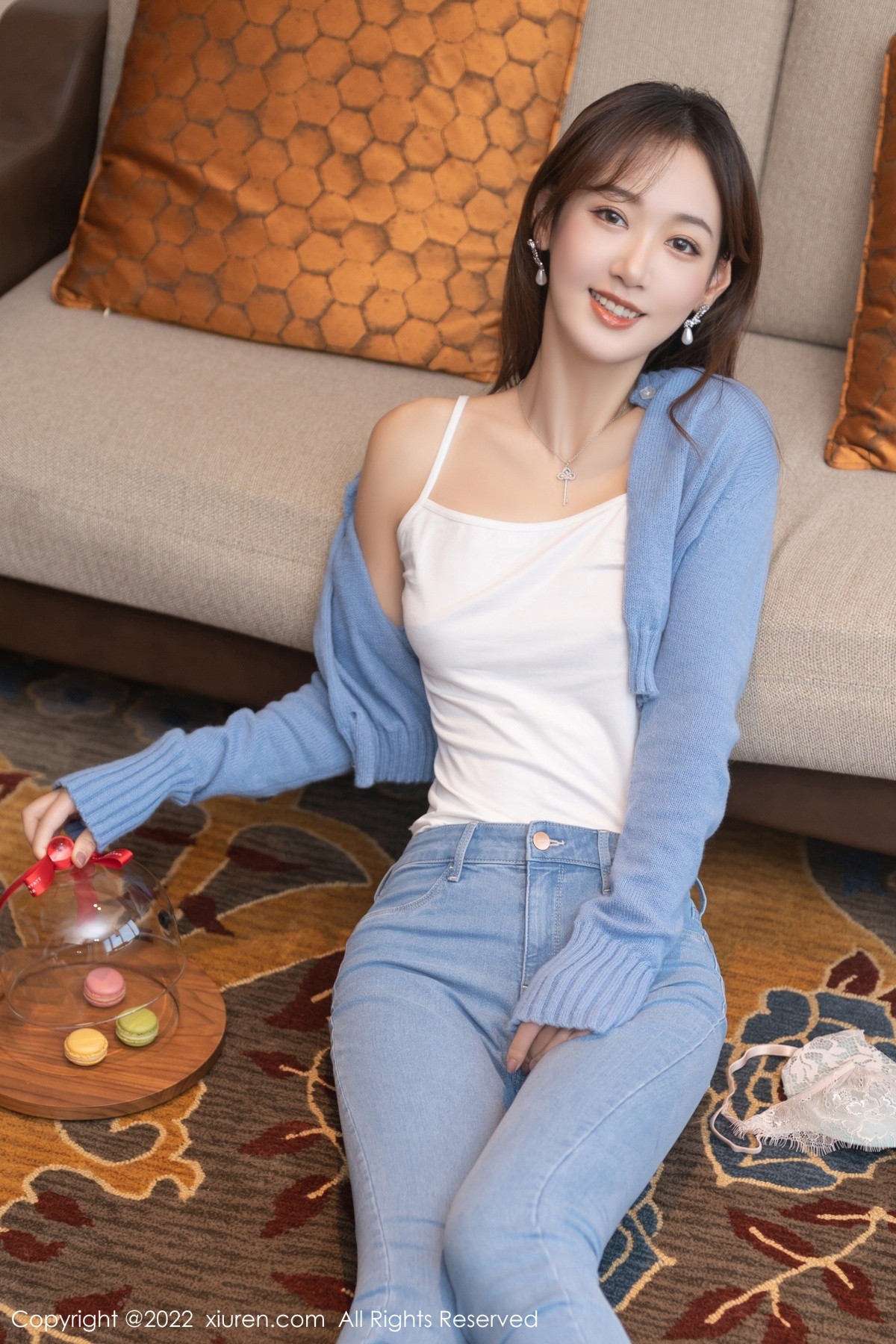 xgyw.top_XiuRen第4582期_模特唐安琪小学妹角色扮演轻透白色上衣配牛仔裤性感迷人写真73P