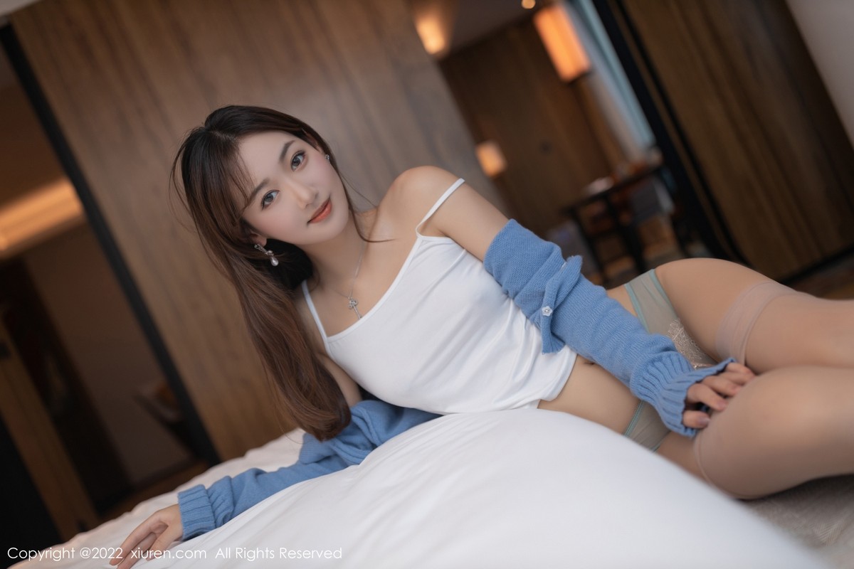xgyw.top_XiuRen第4582期_模特唐安琪小学妹角色扮演轻透白色上衣配牛仔裤性感迷人写真73P