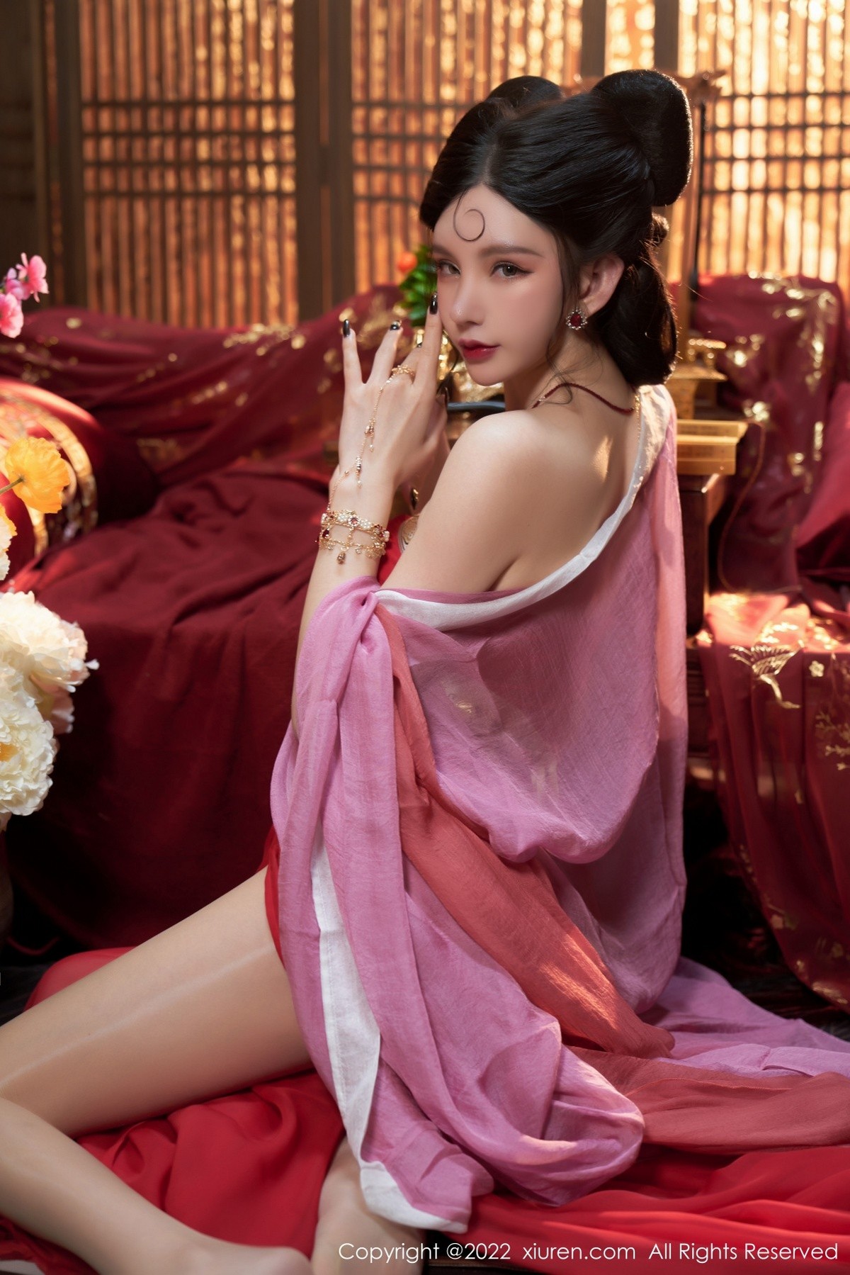 xgyw.top_XiuRen第4575期_女神周于希Sally三亚旅拍妲己角色扮演古装服饰性感迷人写真74P