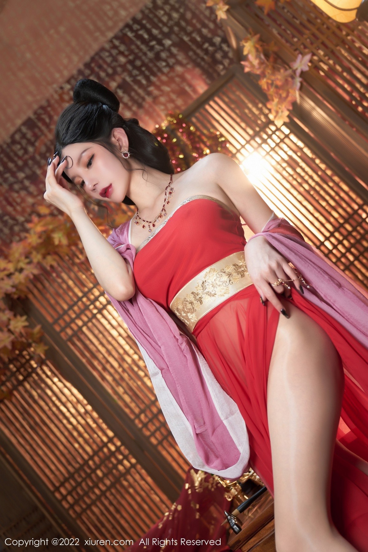 xgyw.top_XiuRen第4575期_女神周于希Sally三亚旅拍妲己角色扮演古装服饰性感迷人写真74P