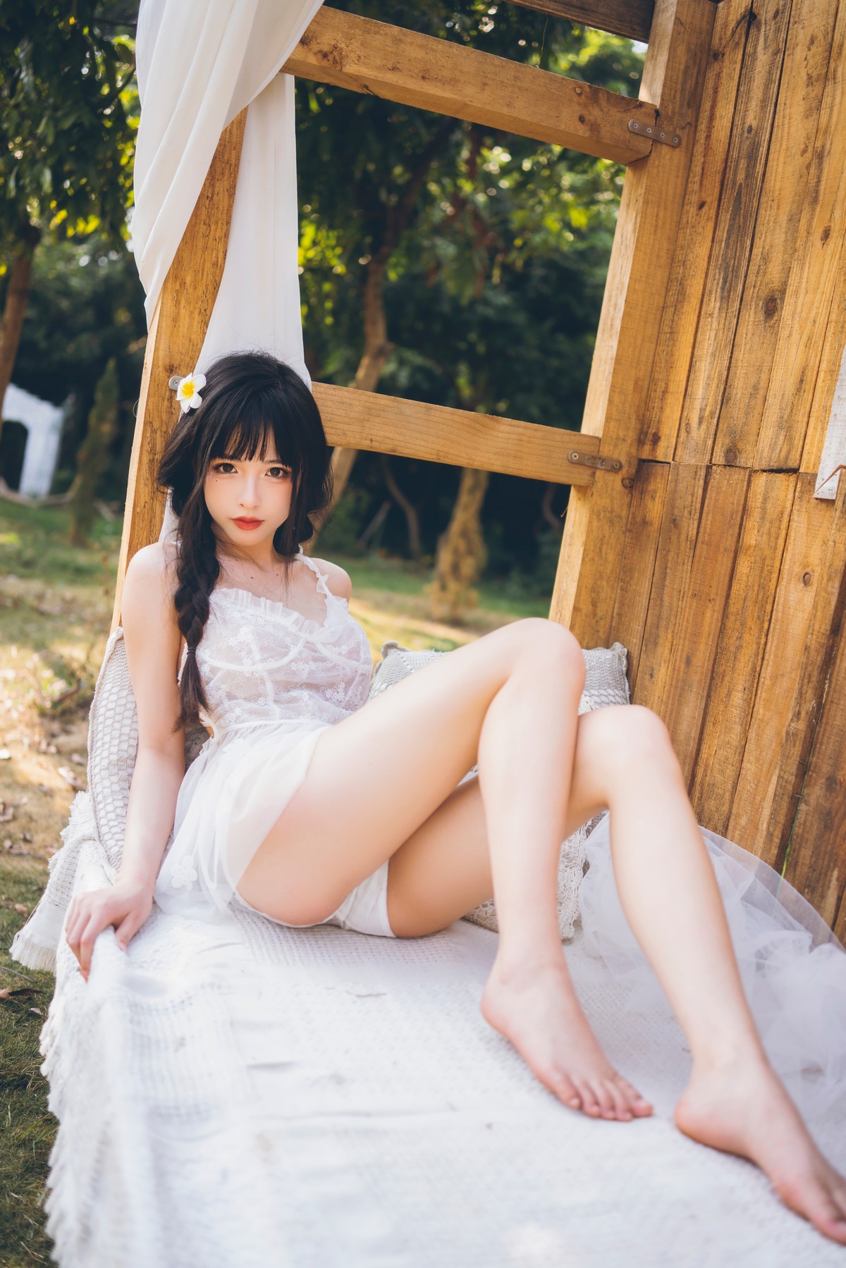 xgyw.top_性感尤物清水由乃田园蕾丝裙主题户外性感白色薄纱裙透视秀完美身材诱惑写真66P