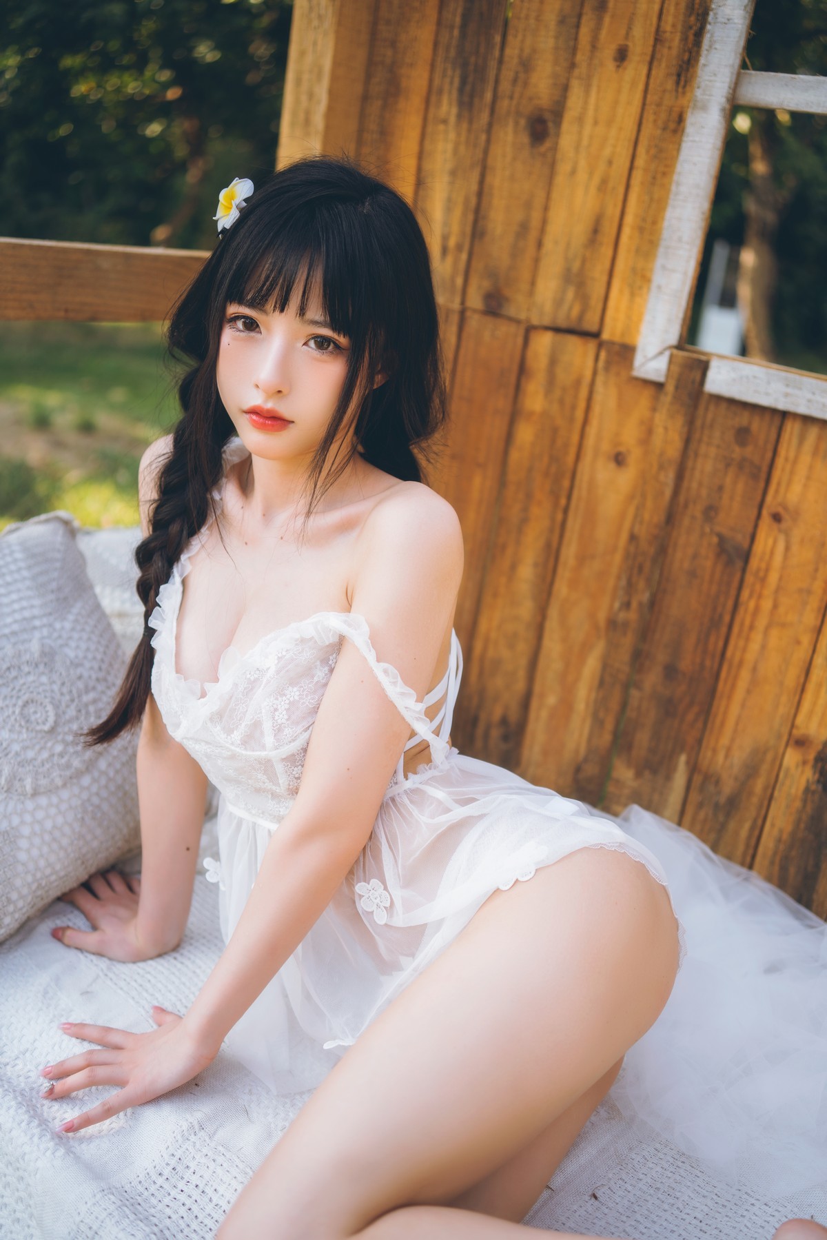 xgyw.top_性感尤物清水由乃田园蕾丝裙主题户外性感白色薄纱裙透视秀完美身材诱惑写真66P
