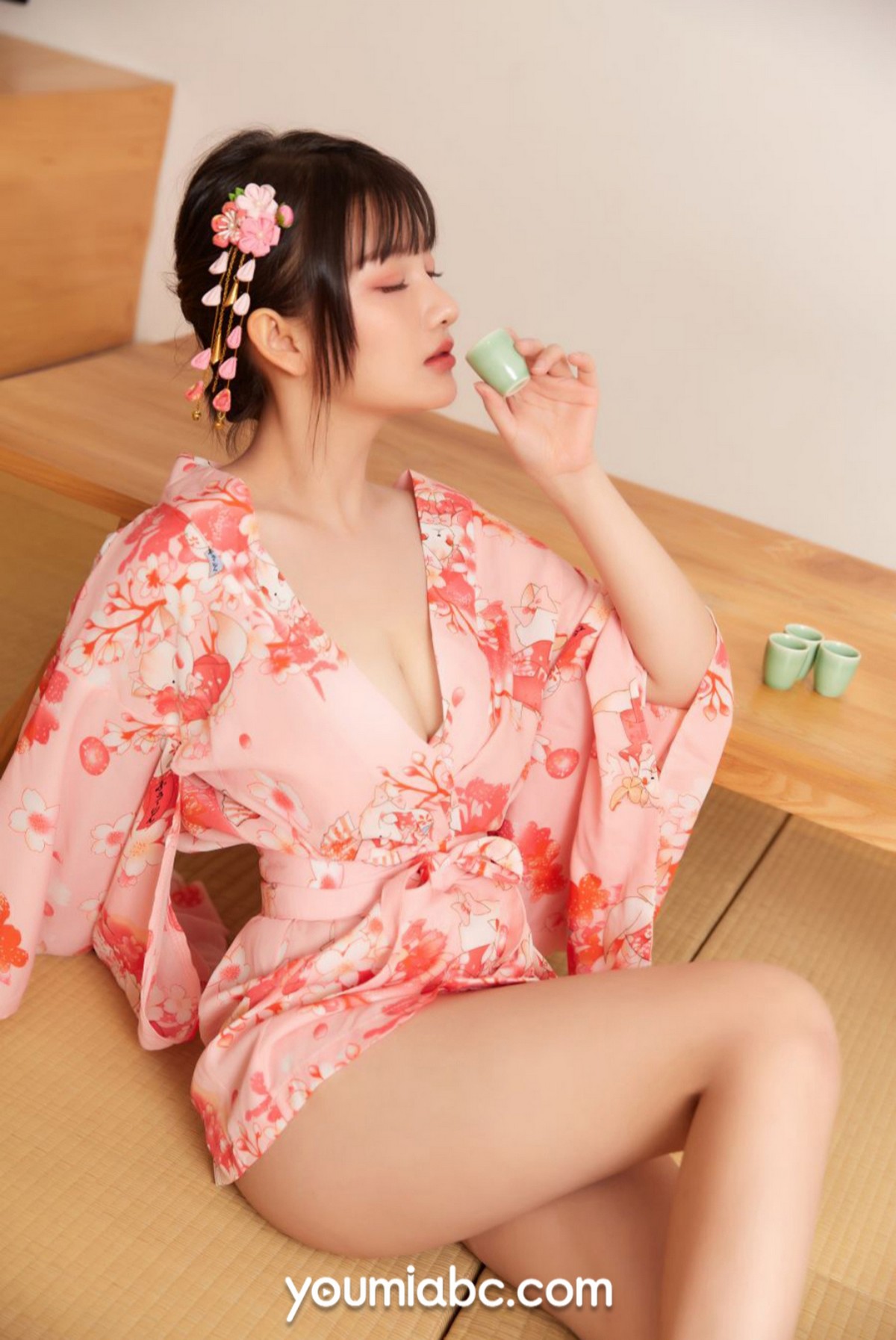 xgyw.top_[YouMi尤蜜]Vol.781_模特尹兒房间叙旧主题性感日系和服半脱秀丰满身材诱惑写真53P