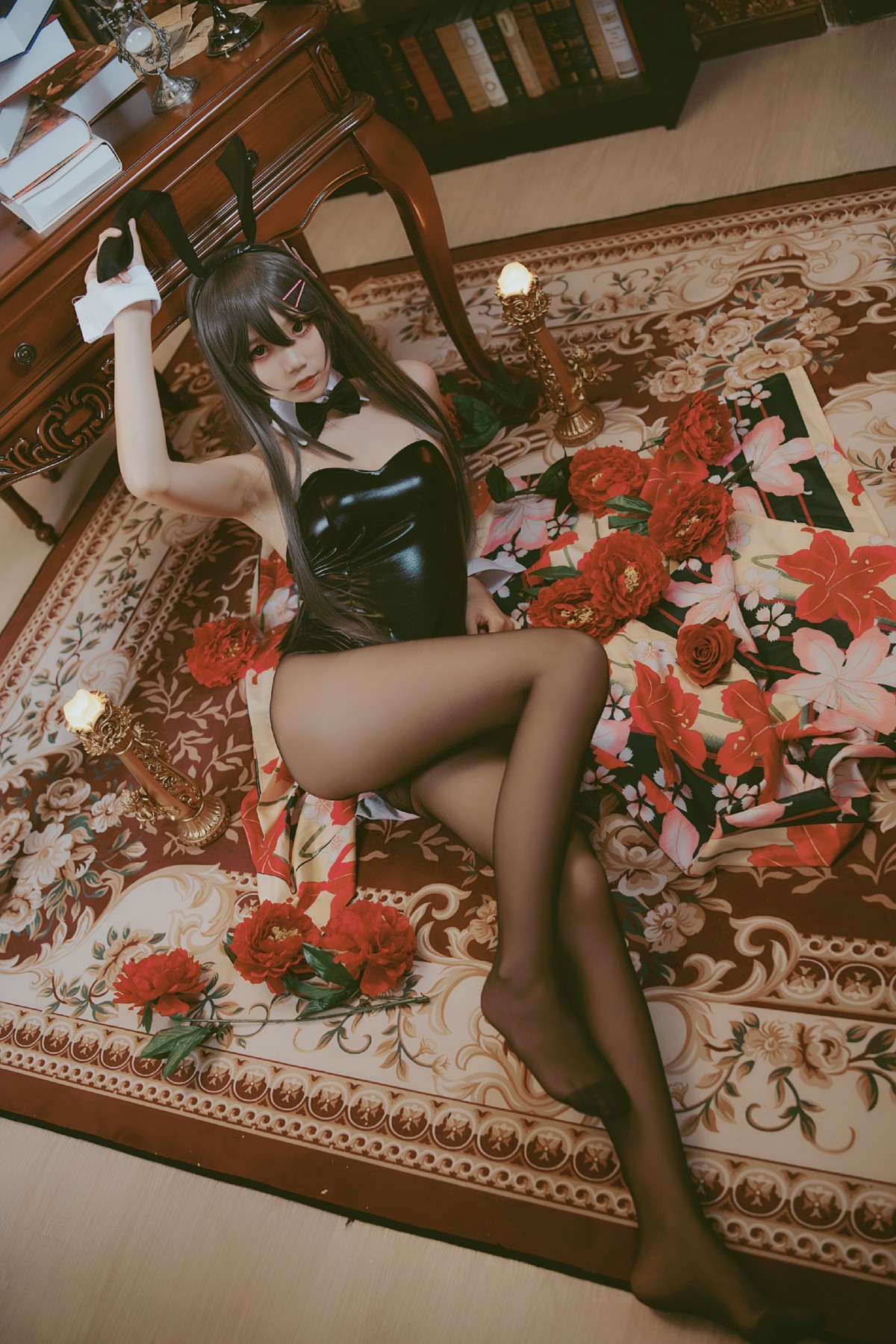 xgyw.top_清纯少女五更百鬼樱岛麻衣兔女郎主题性感黑色低胸连体衣配黑丝裤袜诱惑写真38P