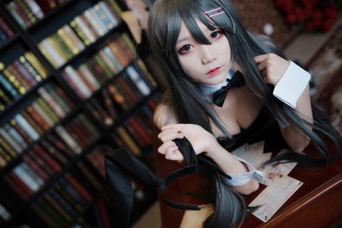 xgyw.top_清纯少女五更百鬼樱岛麻衣兔女郎主题性感黑色低胸连体衣配黑丝裤袜诱惑写真38P