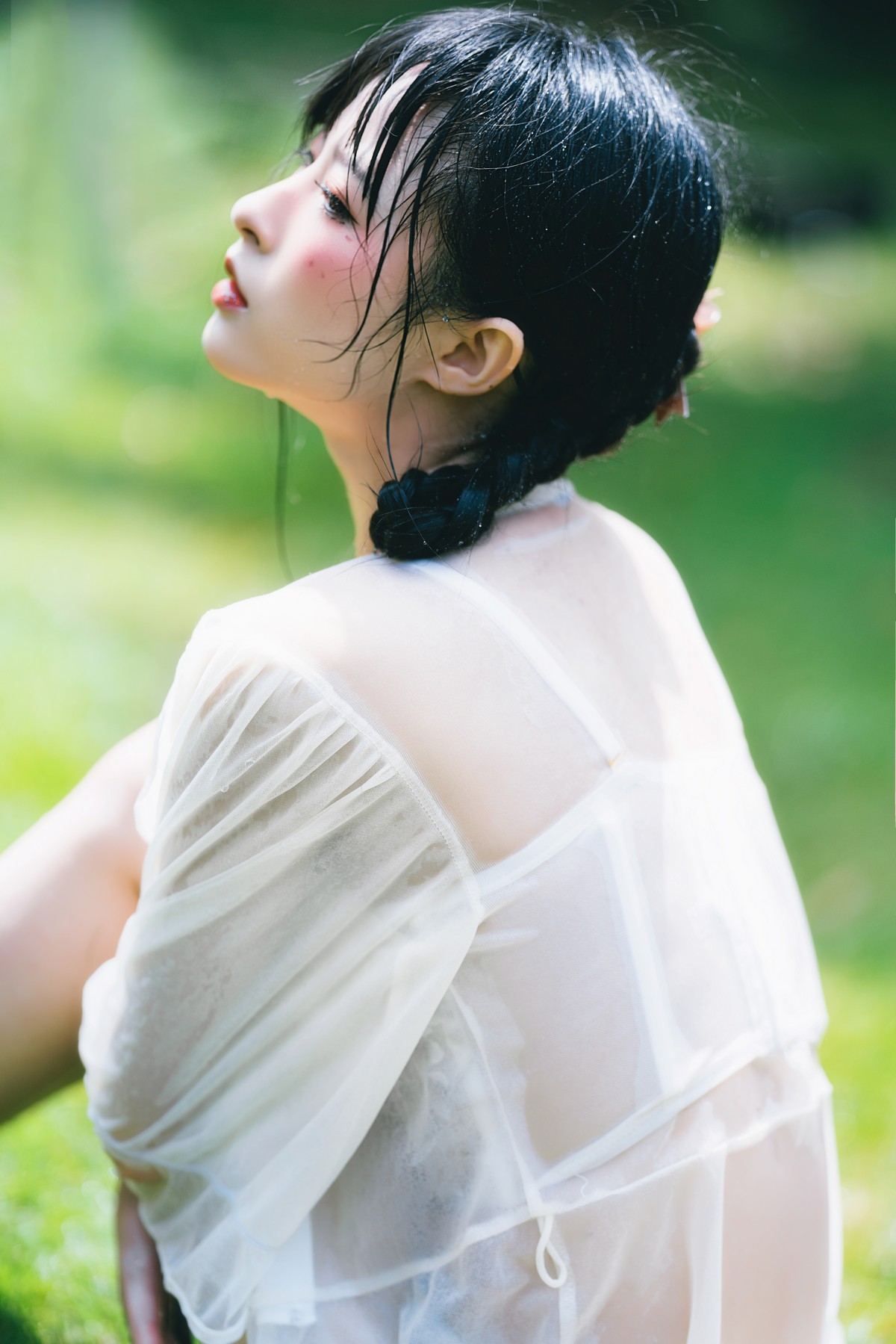 xgyw.top_性感尤物清水由乃湿水洛丽塔主题户外绿色草地上性感内衣湿身惹火诱惑写真61P