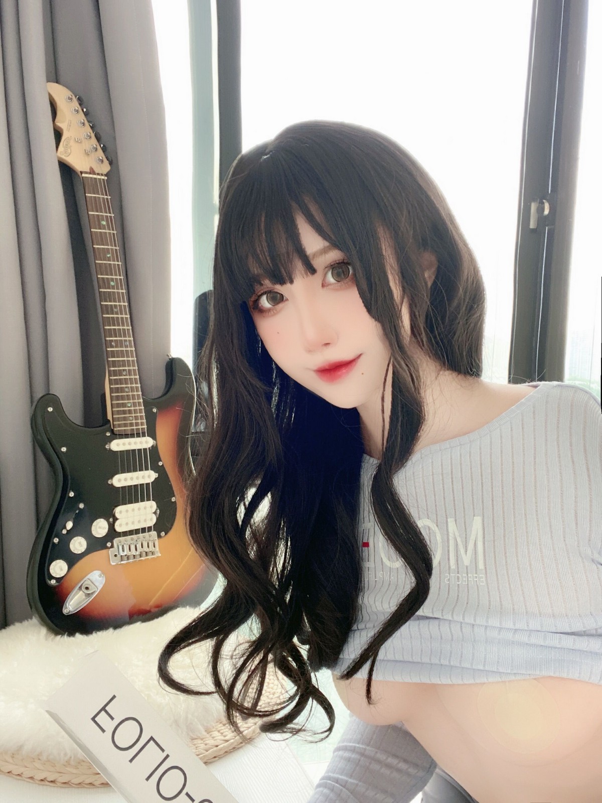 xgyw.top_动漫博主九曲Jean吉他妹妹主题私房性感针织毛衣半撩真空露豪乳半球诱惑写真40P