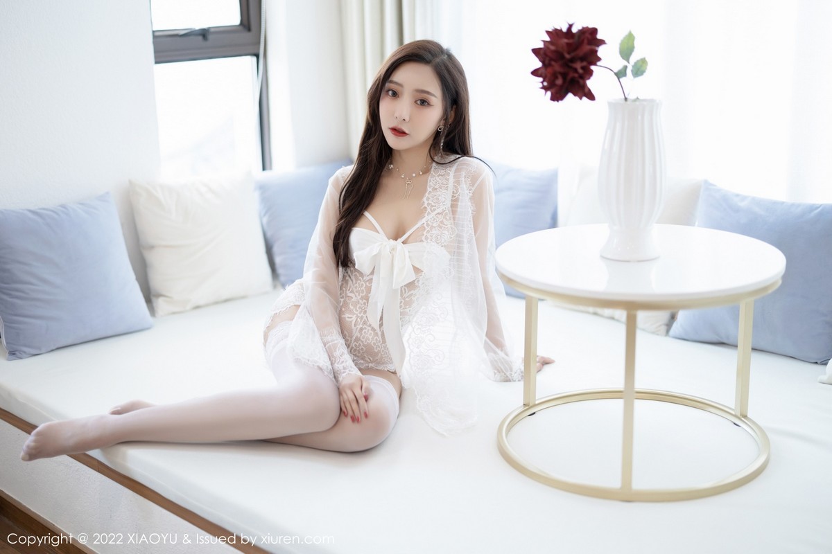 xgyw.top_[XiaoYu画语界]Vol.718_女神王馨瑶yanni云南心愿旅拍私房缕空情趣内衣配蕾丝袜诱惑写真70P