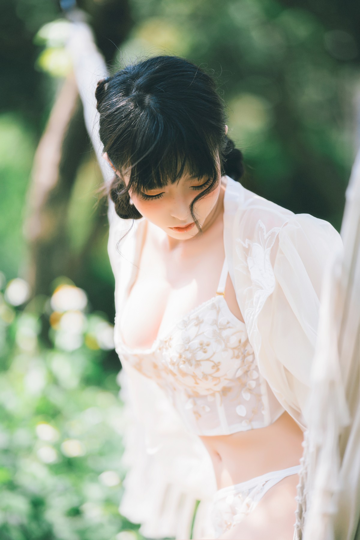 xgyw.top_性感尤物清水由乃湿水洛丽塔主题户外绿色草地上性感内衣湿身惹火诱惑写真61P