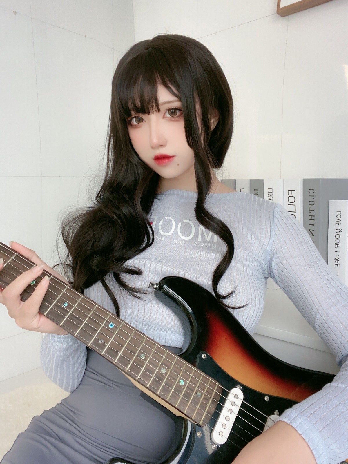 xgyw.top_动漫博主九曲Jean吉他妹妹主题私房性感针织毛衣半撩真空露豪乳半球诱惑写真40P