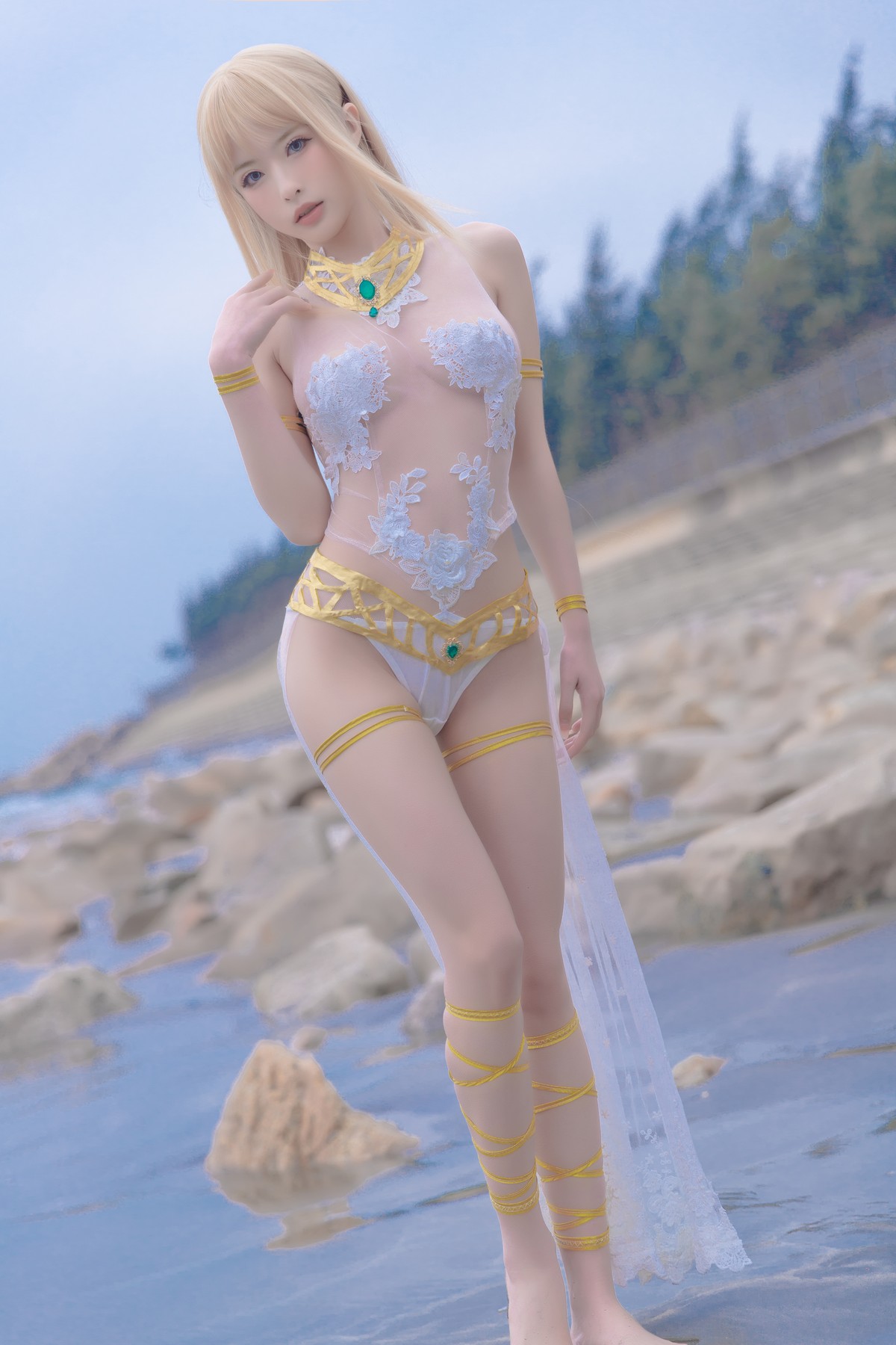 xgyw.top_性感尤物清水由乃玛丽萝丝白色泳衣主题户外海边礁石上性感薄透泳衣诱惑写真33P
