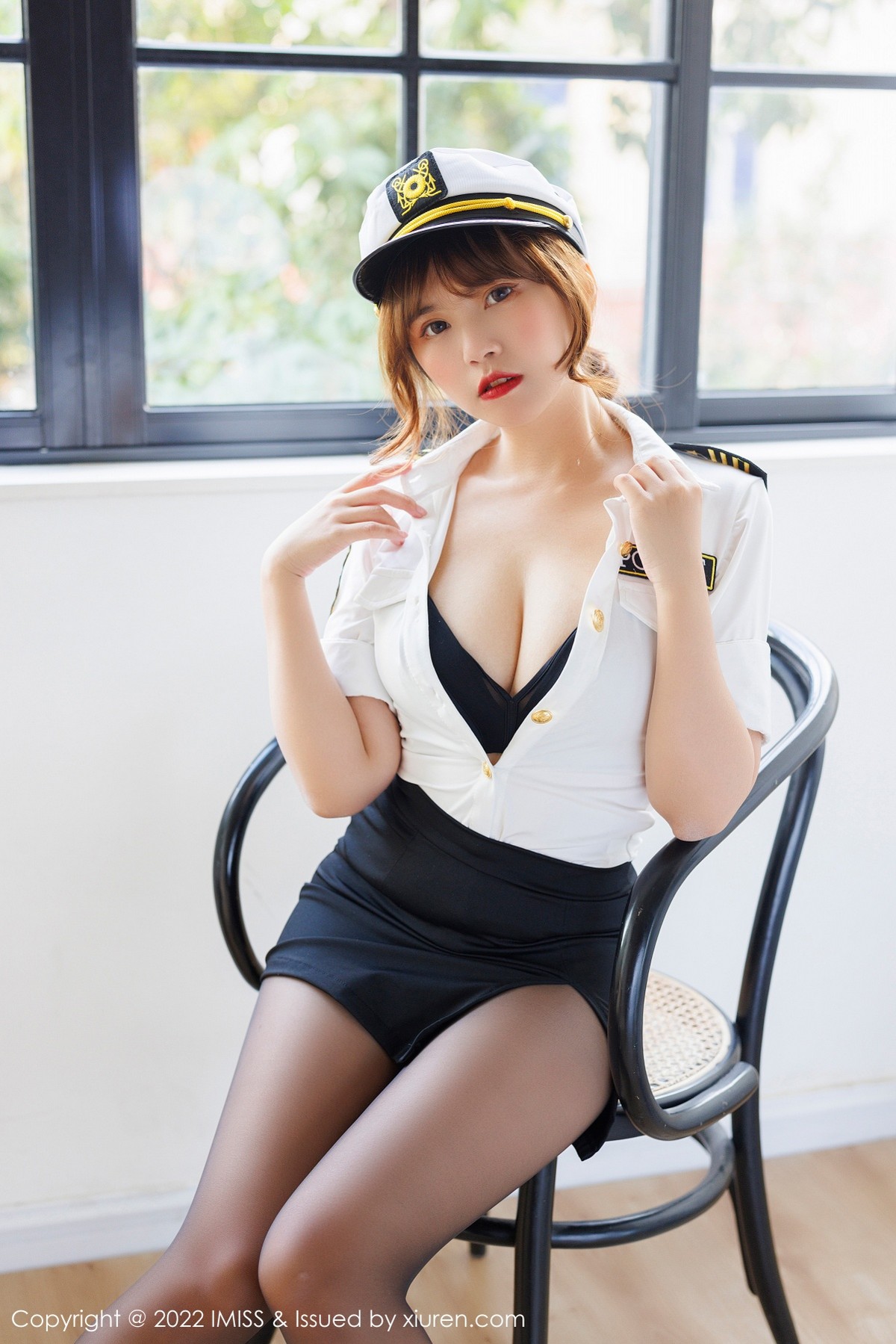 xgyw.top_[IMISS爱蜜社]Vol.666_模特张思允Nice私房性感警官制服半脱露黑色内衣迷人诱惑写真58P