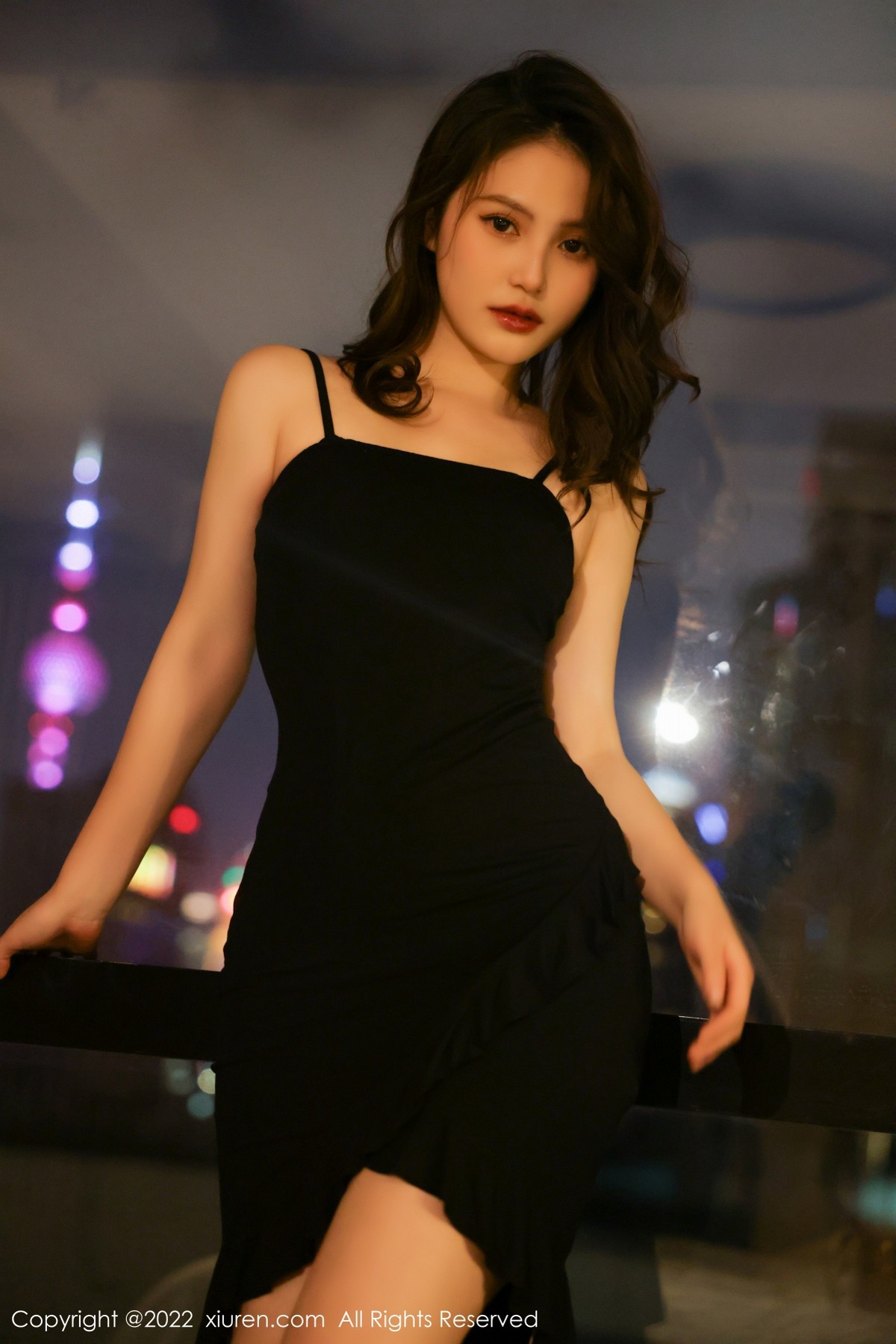 xgyw.top_XiuRen第4618期_模特你的兔妹妹性感黑色连衣裙秀完美身材浑圆翘臀诱惑写真60P