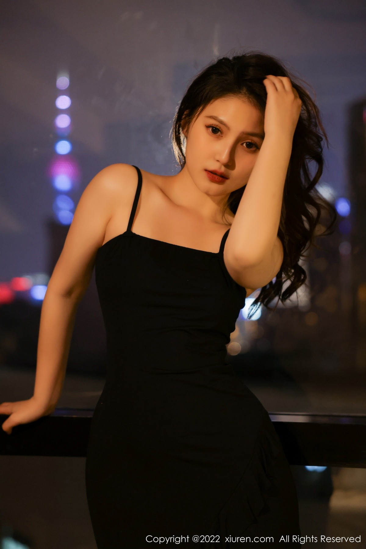 xgyw.top_XiuRen第4618期_模特你的兔妹妹性感黑色连衣裙秀完美身材浑圆翘臀诱惑写真60P