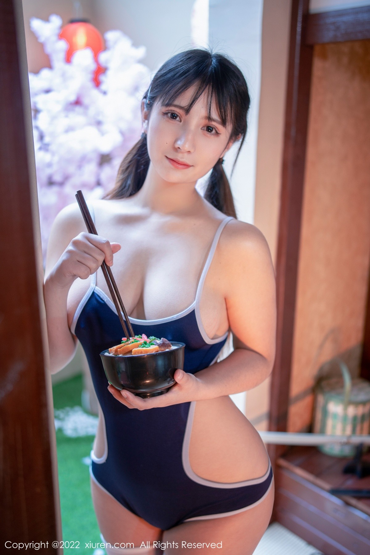 xgyw.top_XiuRen第4624期_模特久久Aimee私房真空死库水配白丝袜秀丰满身材诱惑写真85P