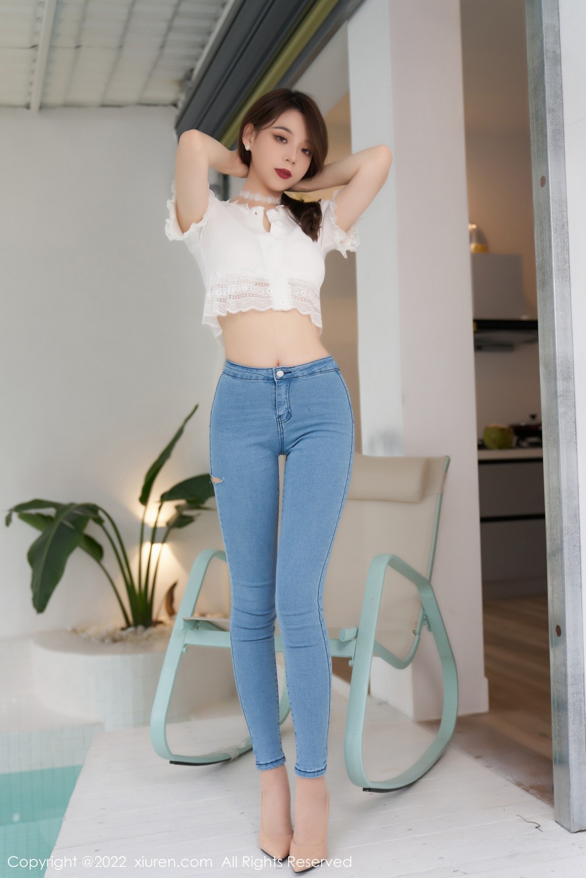 xgyw.top_XiuRen第4633期_模特言沫私房脱牛仔裤露白色蕾丝内衣秀惹火身材极致诱惑写真62P