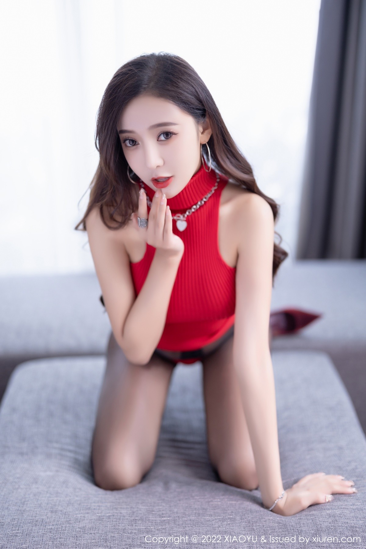 xgyw.top_[XiaoYu画语界]Vol.723_女神王馨瑶yanni惠州旅拍性感红色毛衣配开档黑丝极致魅惑写真77P