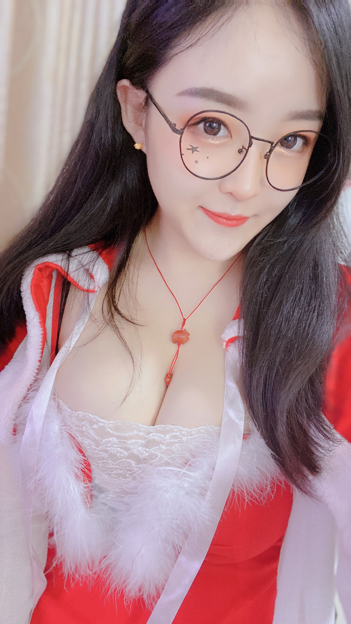 xgyw.top_斗鱼主播电锯甜心小雨福利美图主题私房性感低胸深V服饰秀傲人豪乳诱惑写真111P
