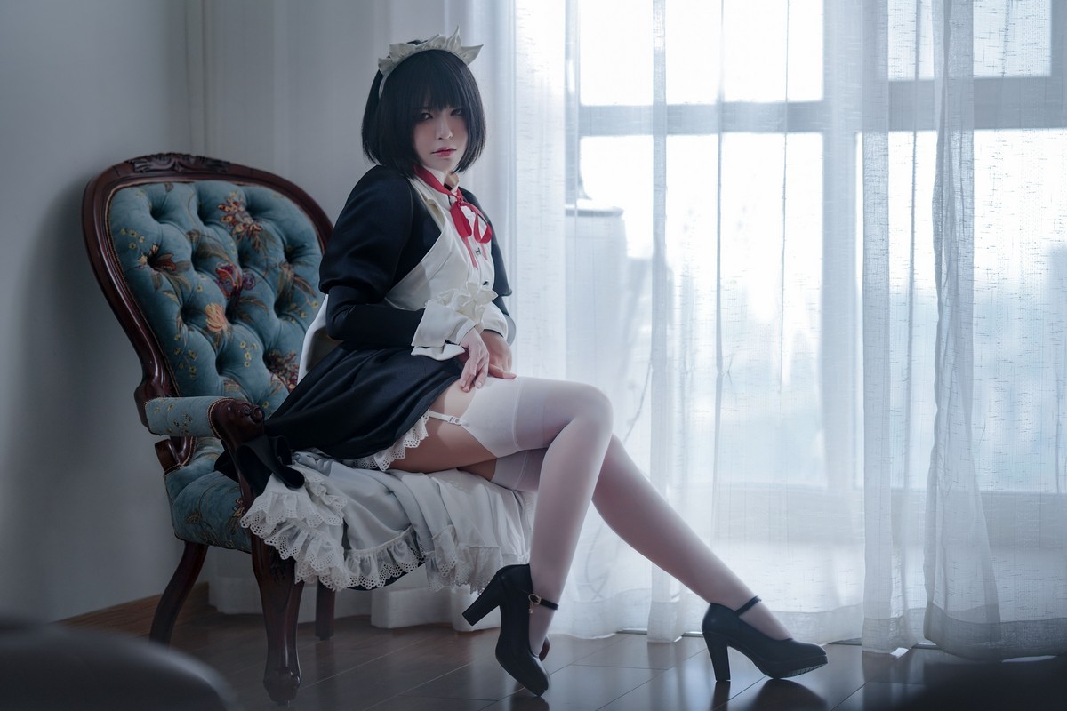 xgyw.top_网络美女半半子黑白女仆装主题私房半撩女仆装露白丝吊袜秀翘臀美腿诱惑写真60P