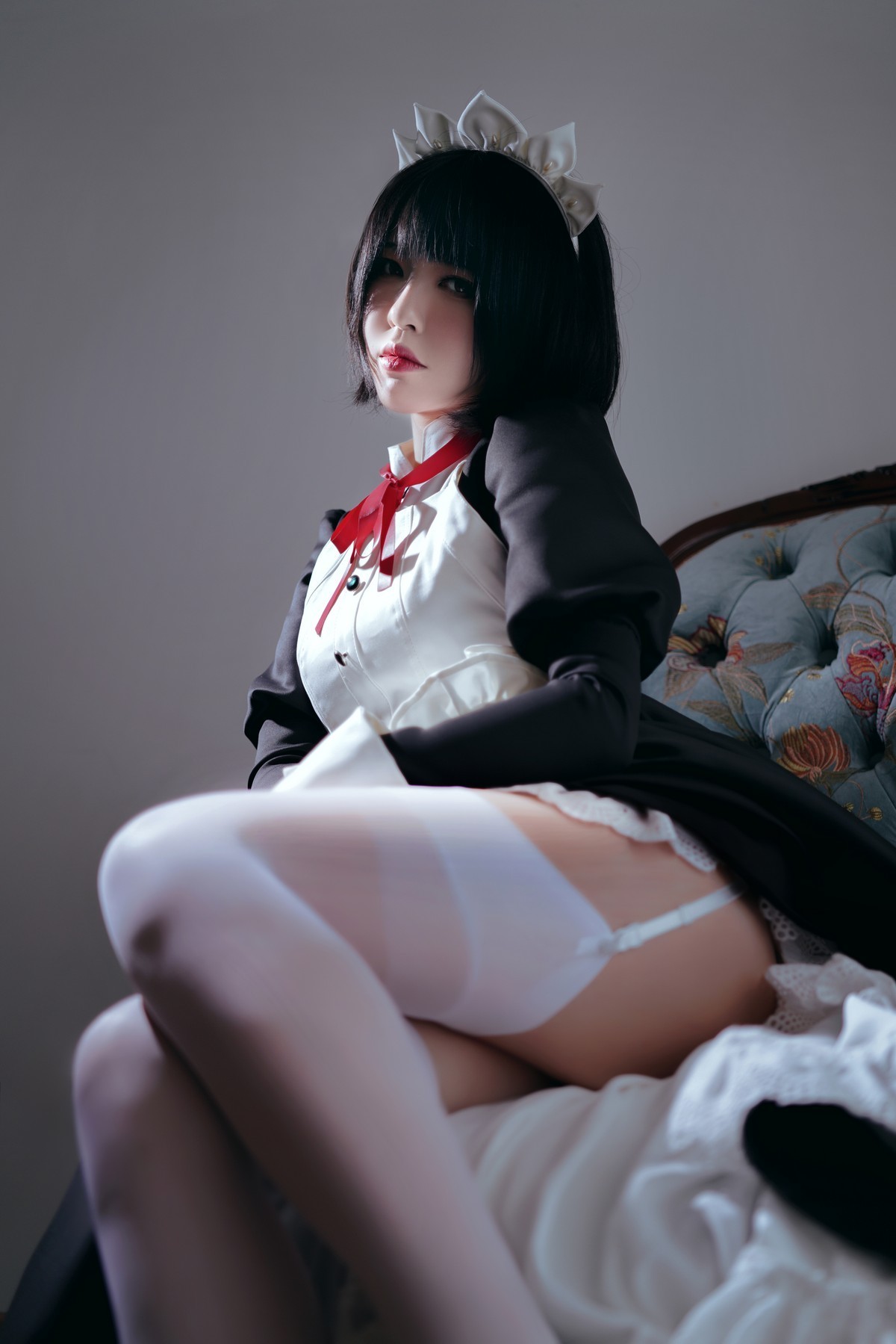 xgyw.top_网络美女半半子黑白女仆装主题私房半撩女仆装露白丝吊袜秀翘臀美腿诱惑写真60P
