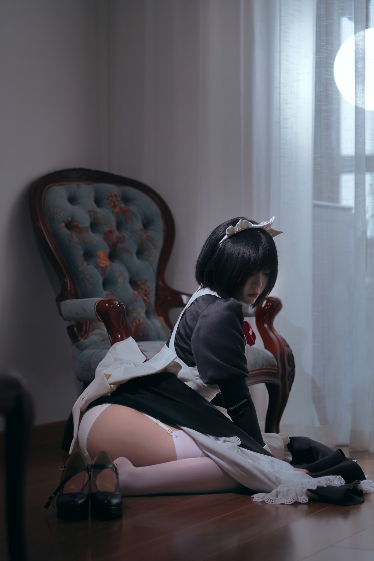 xgyw.top_网络美女半半子黑白女仆装主题私房半撩女仆装露白丝吊袜秀翘臀美腿诱惑写真60P