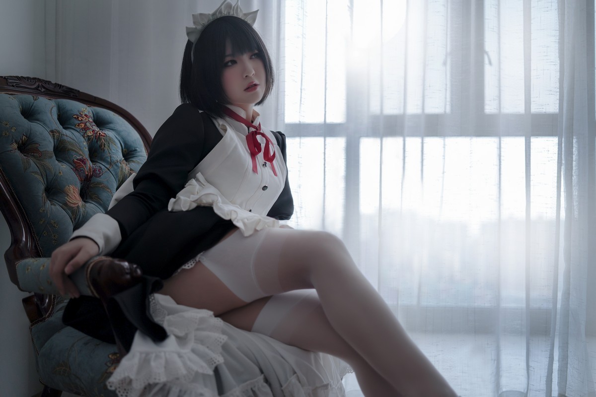 xgyw.top_网络美女半半子黑白女仆装主题私房半撩女仆装露白丝吊袜秀翘臀美腿诱惑写真60P