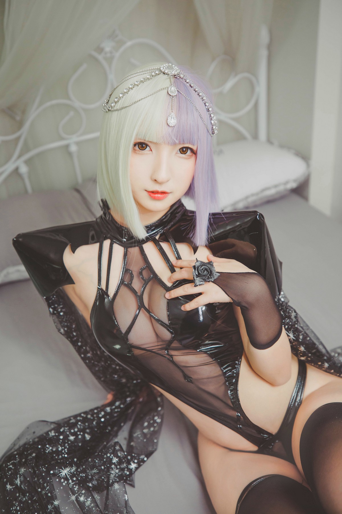 xgyw.top_萝莉美女神楽坂真冬温柔的永远主题私房性感白色缕空内裤配白色蕾丝袜诱惑写真150P