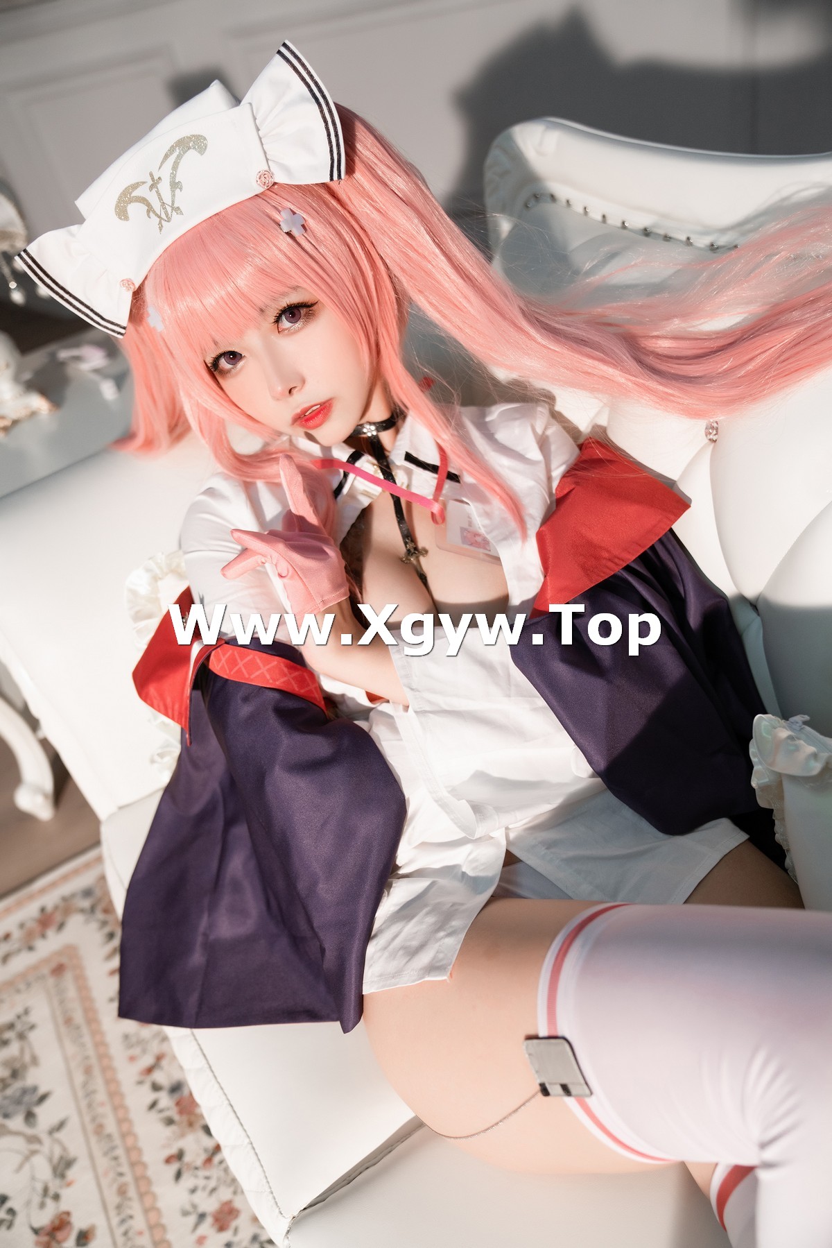 xgyw.top_微博妹子Momoko葵葵英仙座主题私房性感白色开胸服饰配白丝袜秀豪乳诱惑写真35P