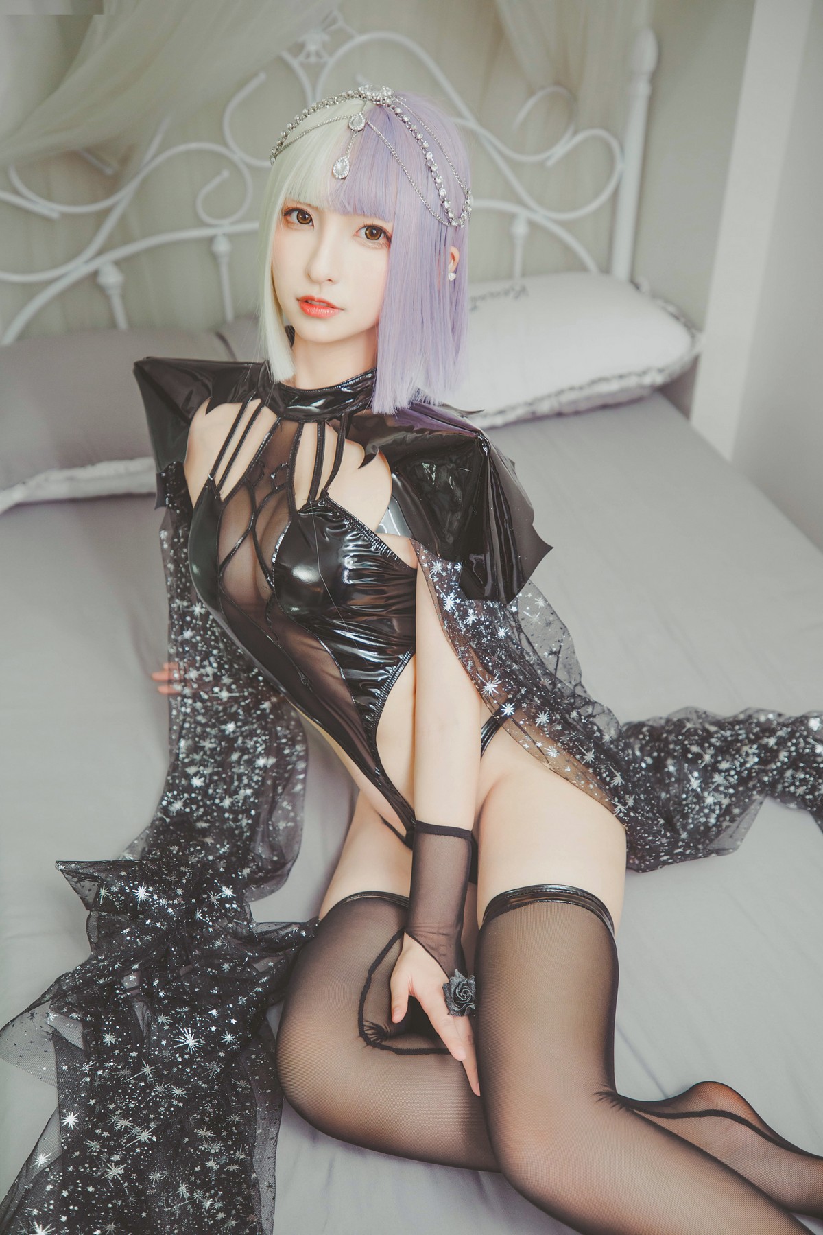 xgyw.top_萝莉美女神楽坂真冬温柔的永远主题私房性感白色缕空内裤配白色蕾丝袜诱惑写真150P